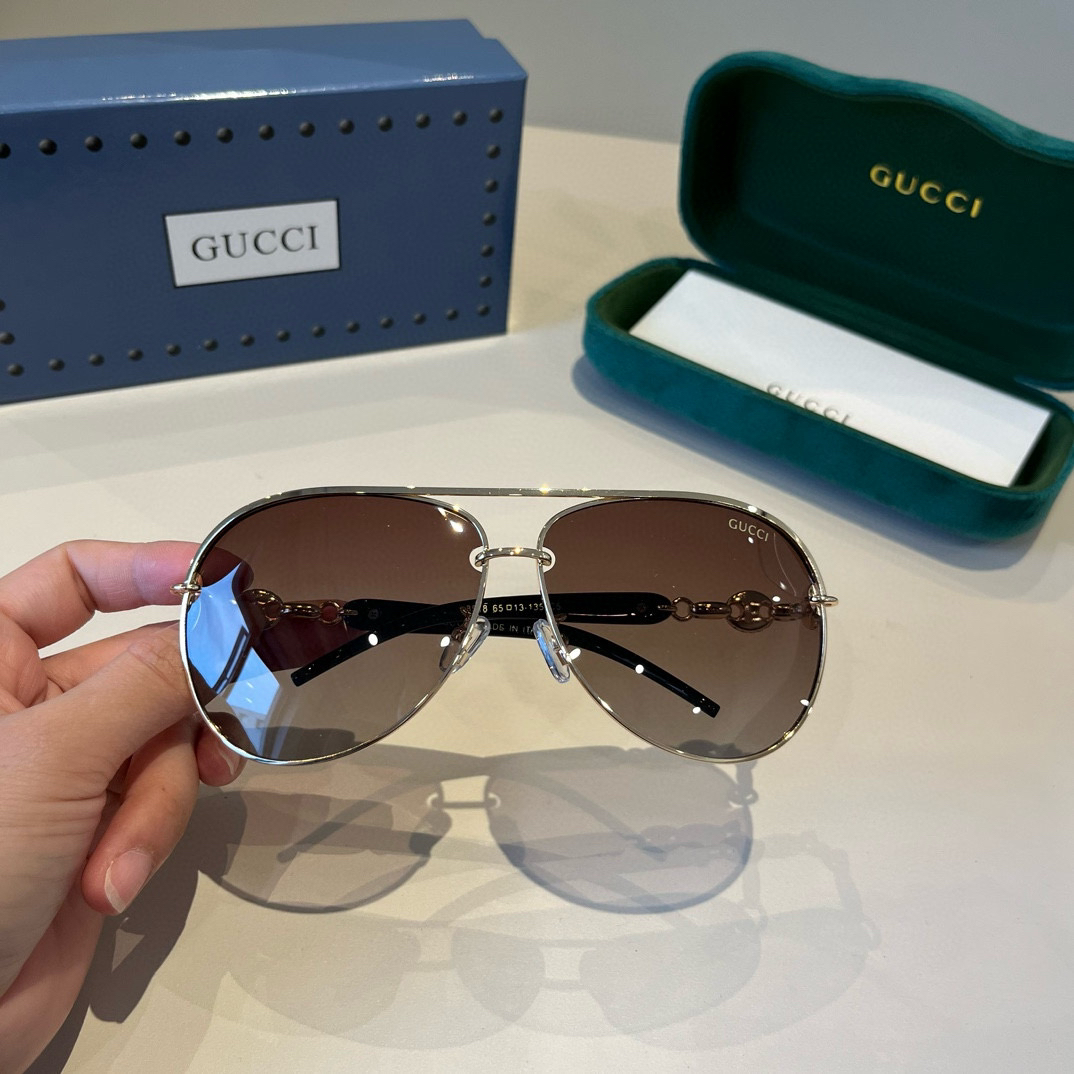 Gucci Round Frame Sunglasses
