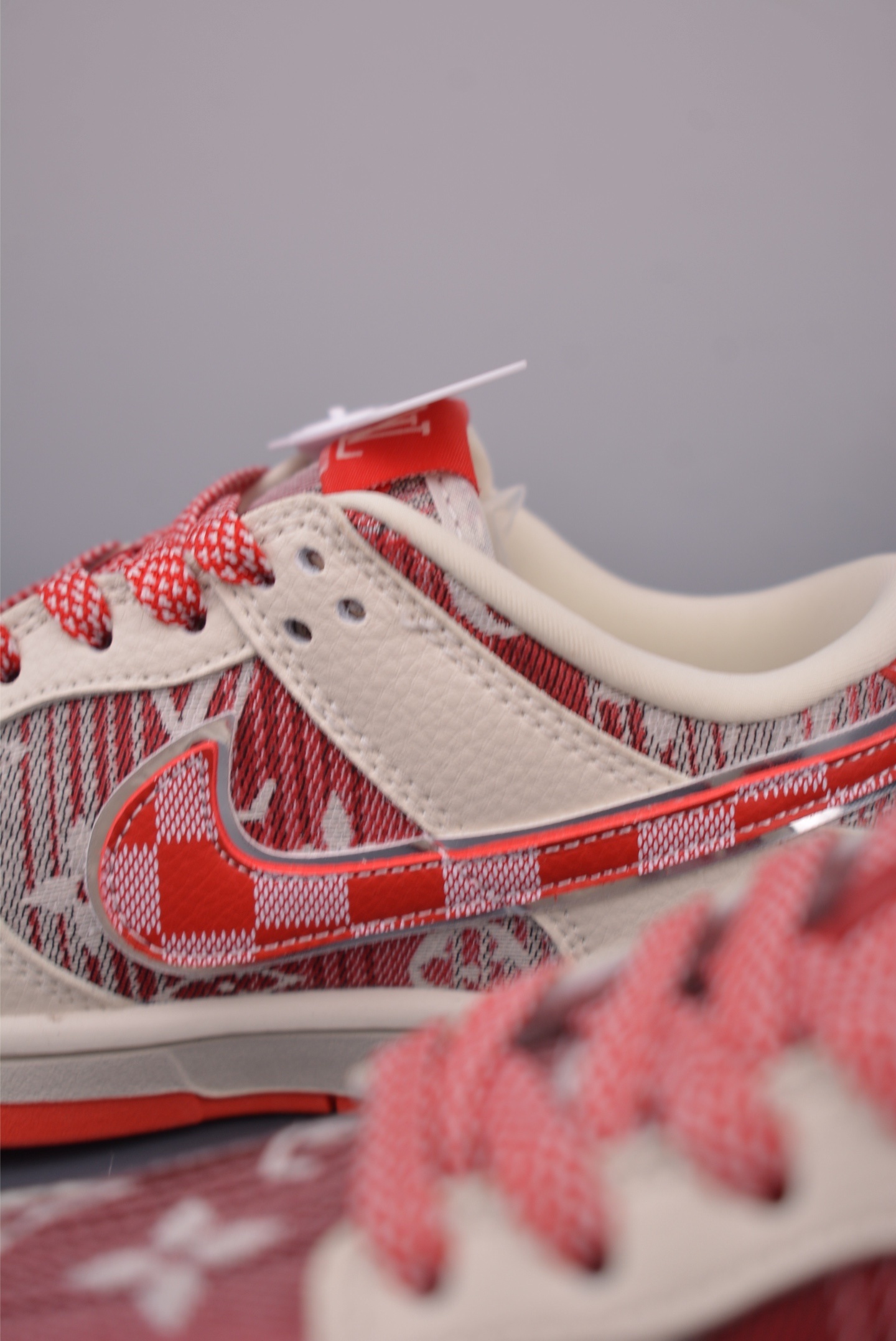 LV x Nike SB Dunk Low 