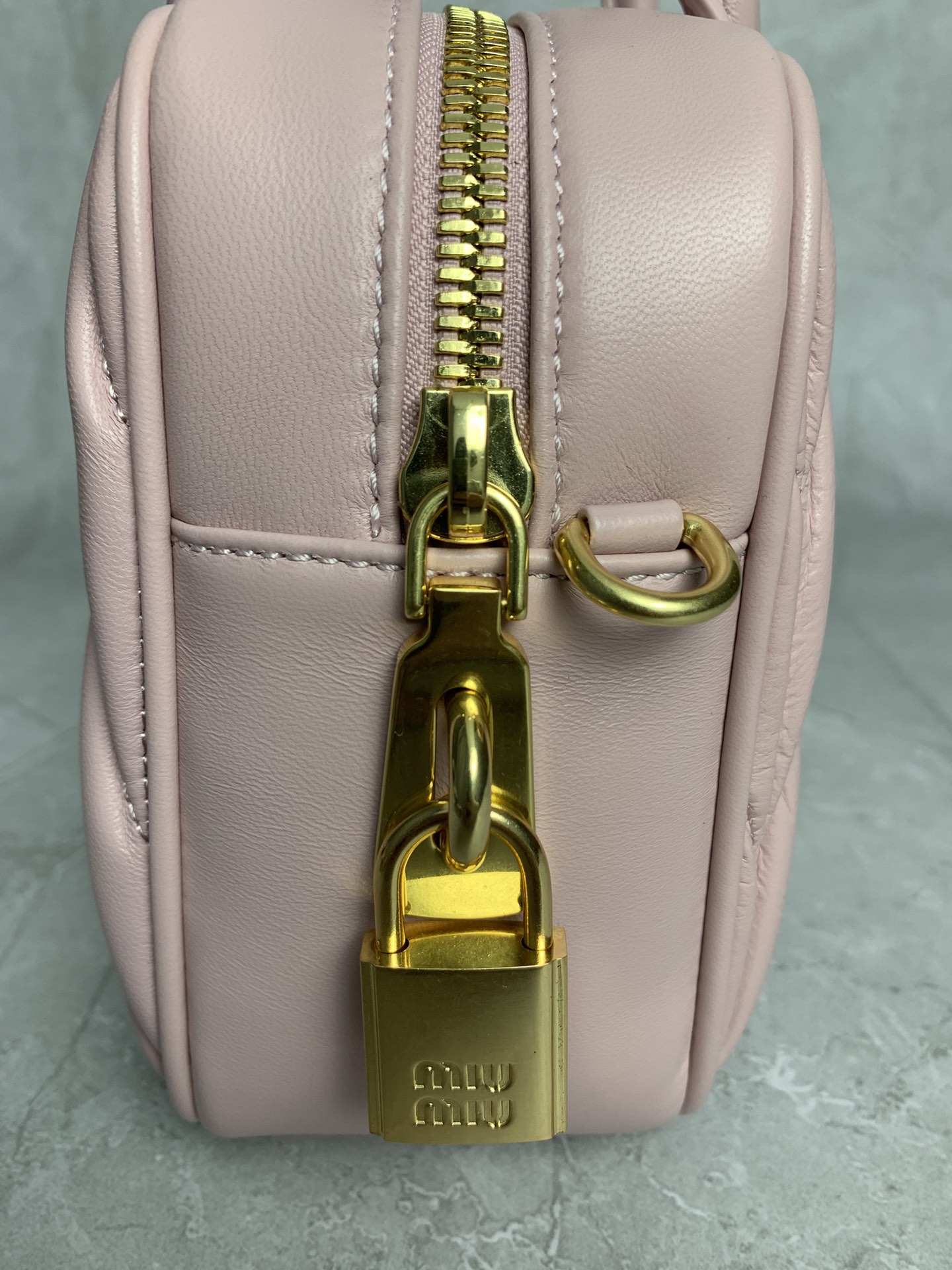 Miu Miu Diamond Bucket Bag 5BE090
