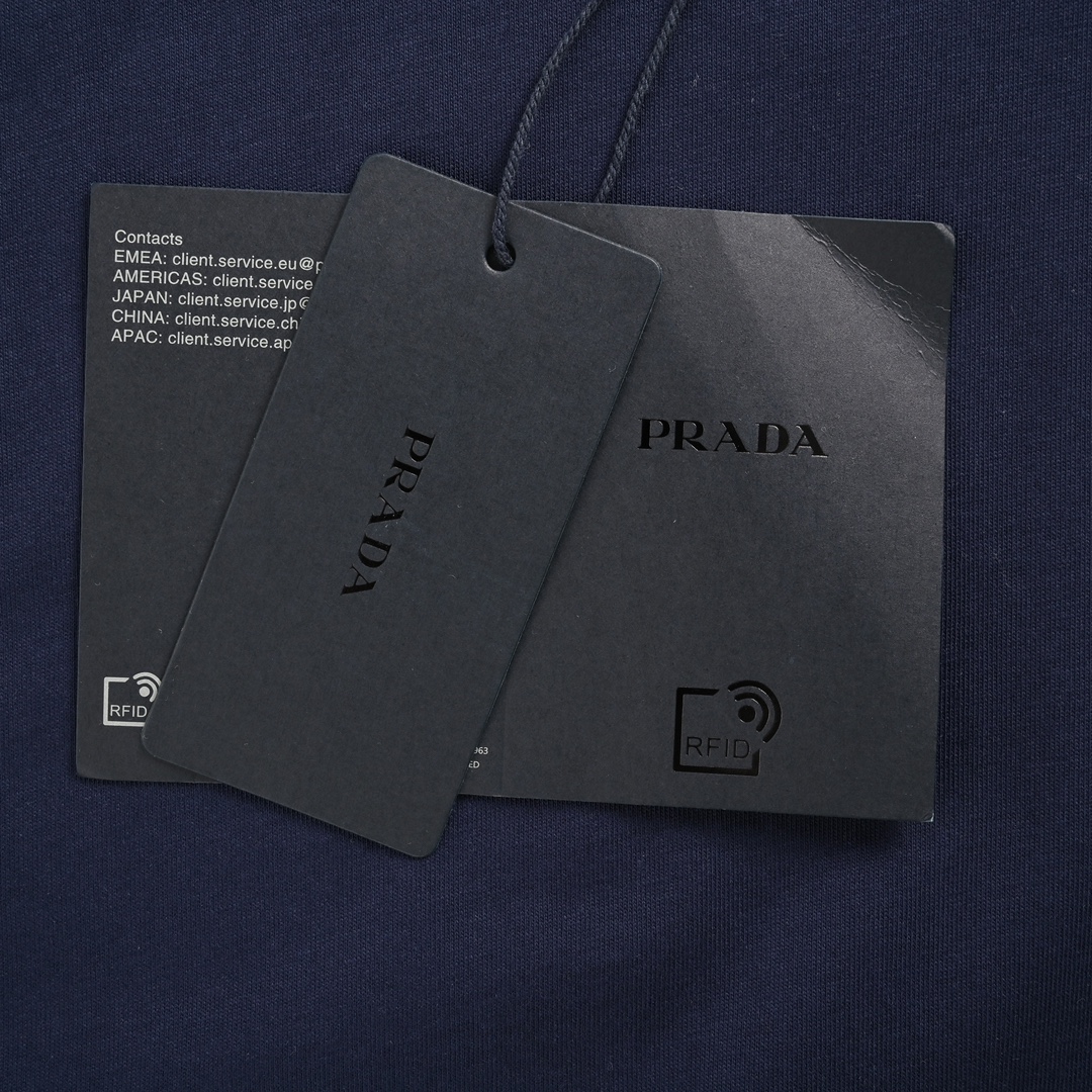 Prada 24ss fake two-piece triangle cloth label short sleeves