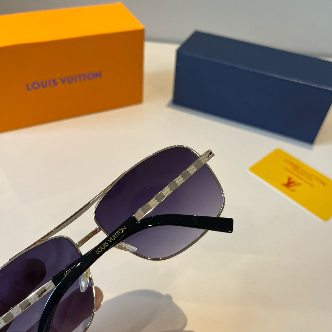 Louis Vuitton Round Frame Sunglasses