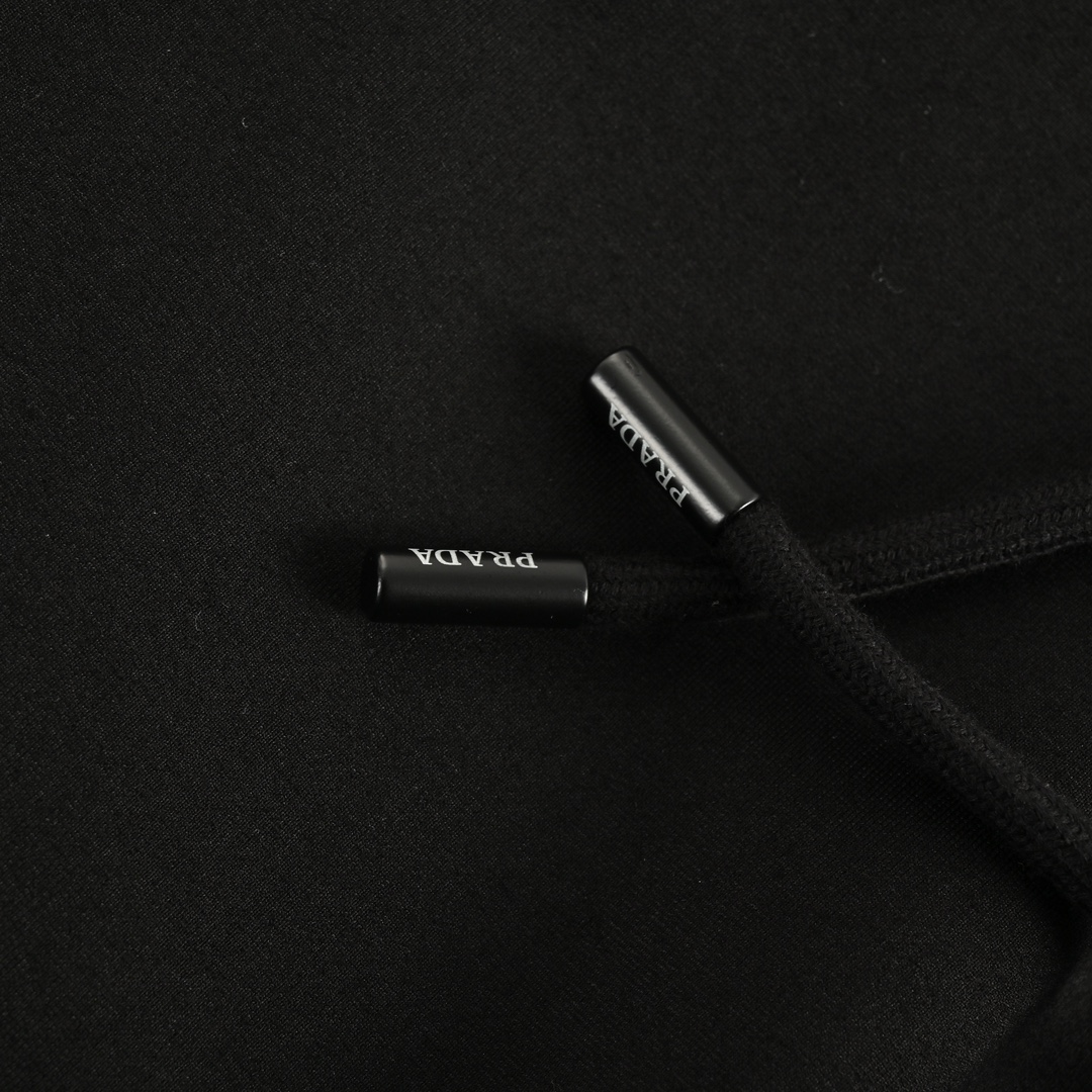 Prada 24Fw side pocket buckle cargo trousers