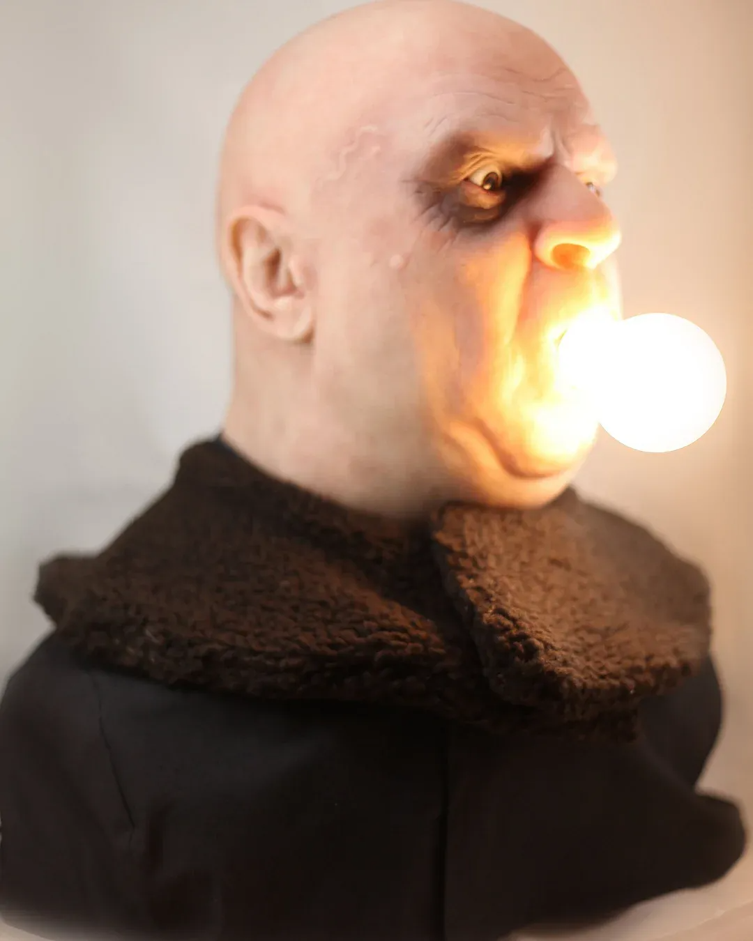 🎃HALLOWEEN SALE🎃 UNCLE FESTER LAMP (THE ADDAMS FAMILY 1964, 