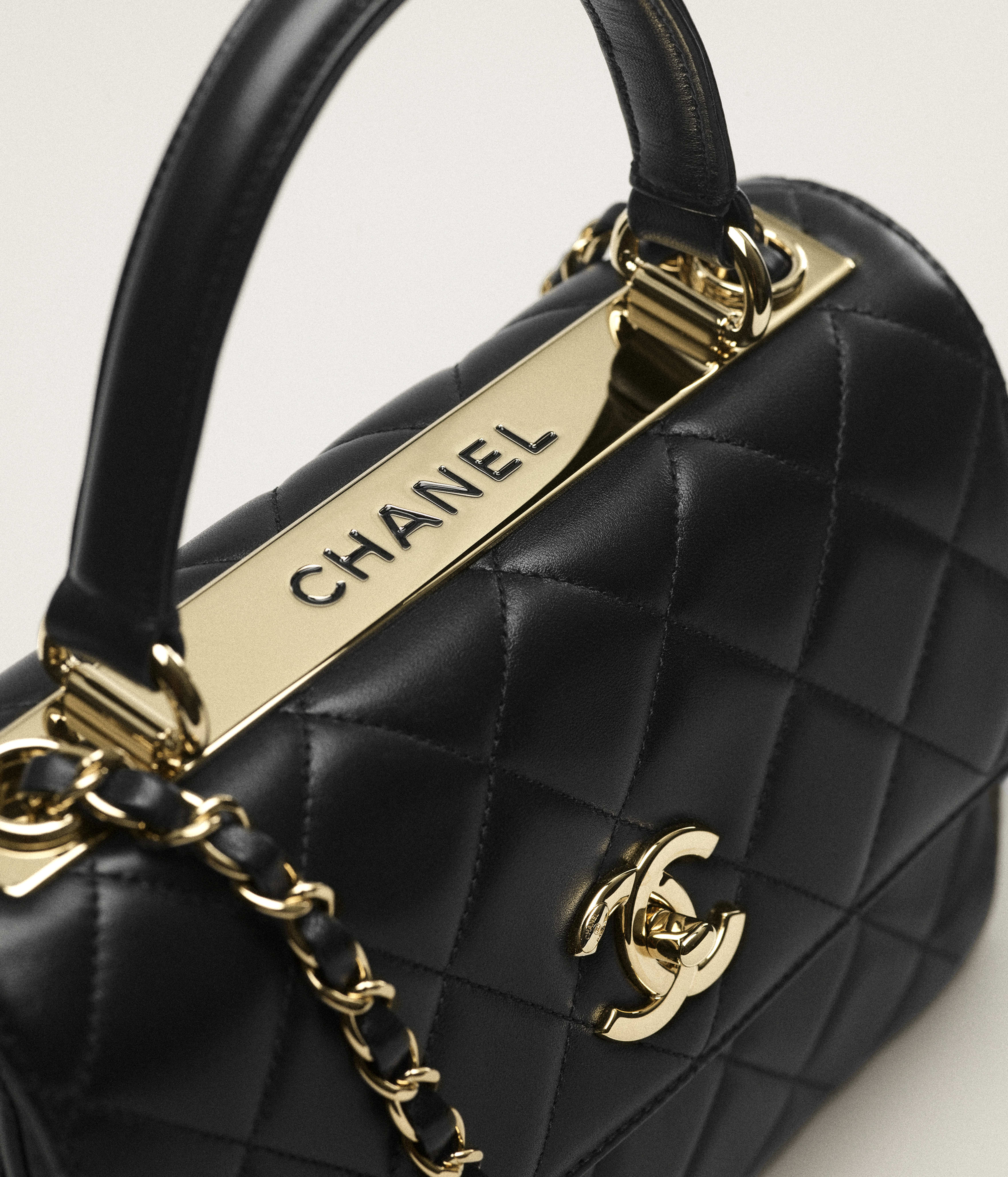 Chanel Flap Bag with Top Handle Lambskin & Gold-Tone Metal Black A92236-Y60767-94305