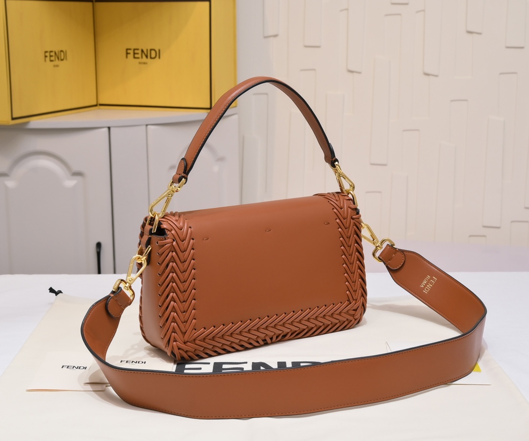 FENDI Baguette Medium Handbag 7714