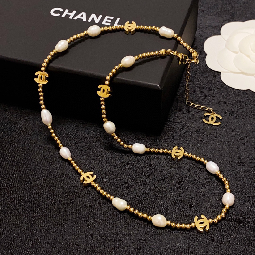Chanel Natural Freshwater Pearl Gold Necklace