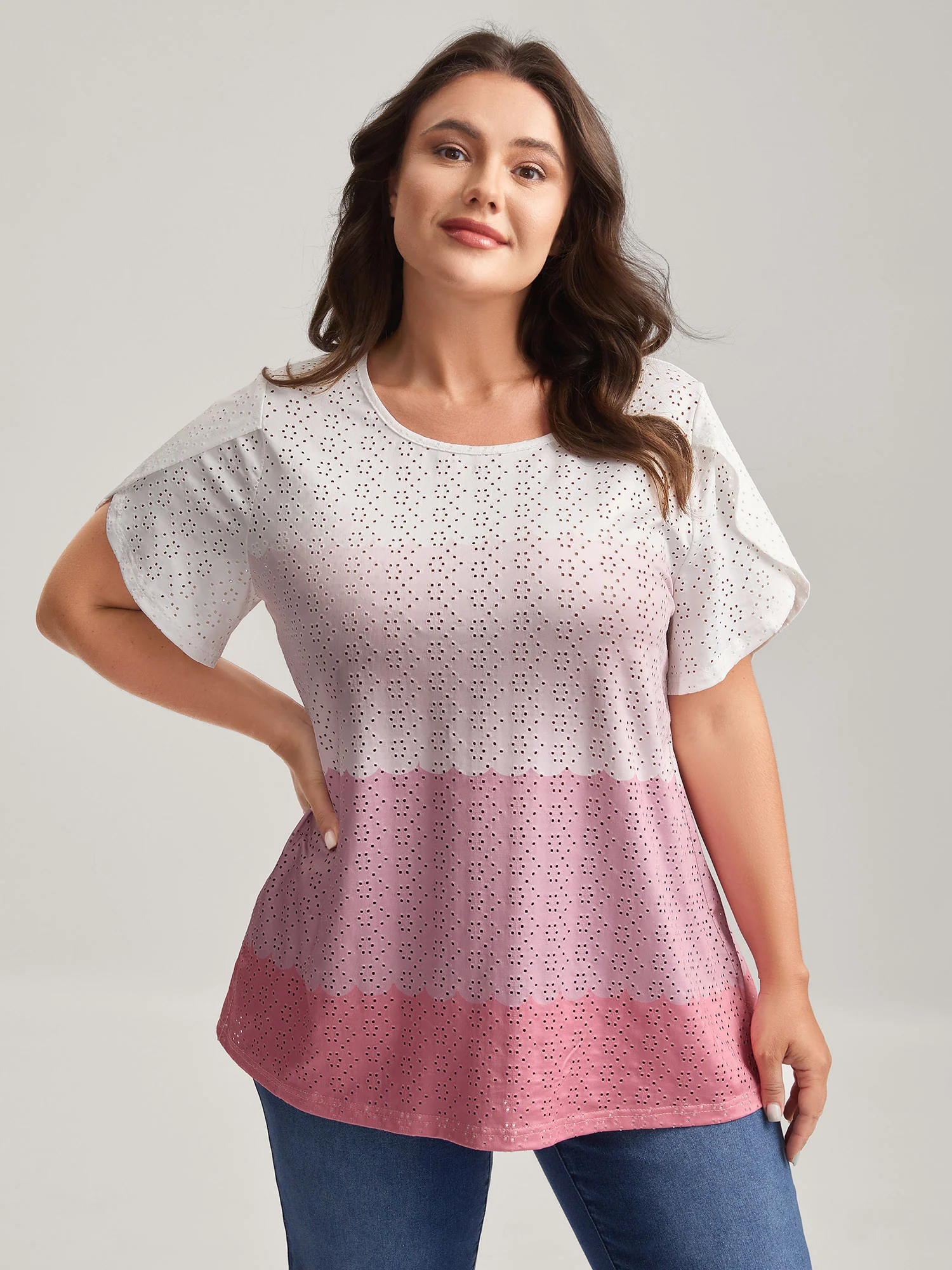 Eyelet Trim Color Block Stretchy T-Shirt