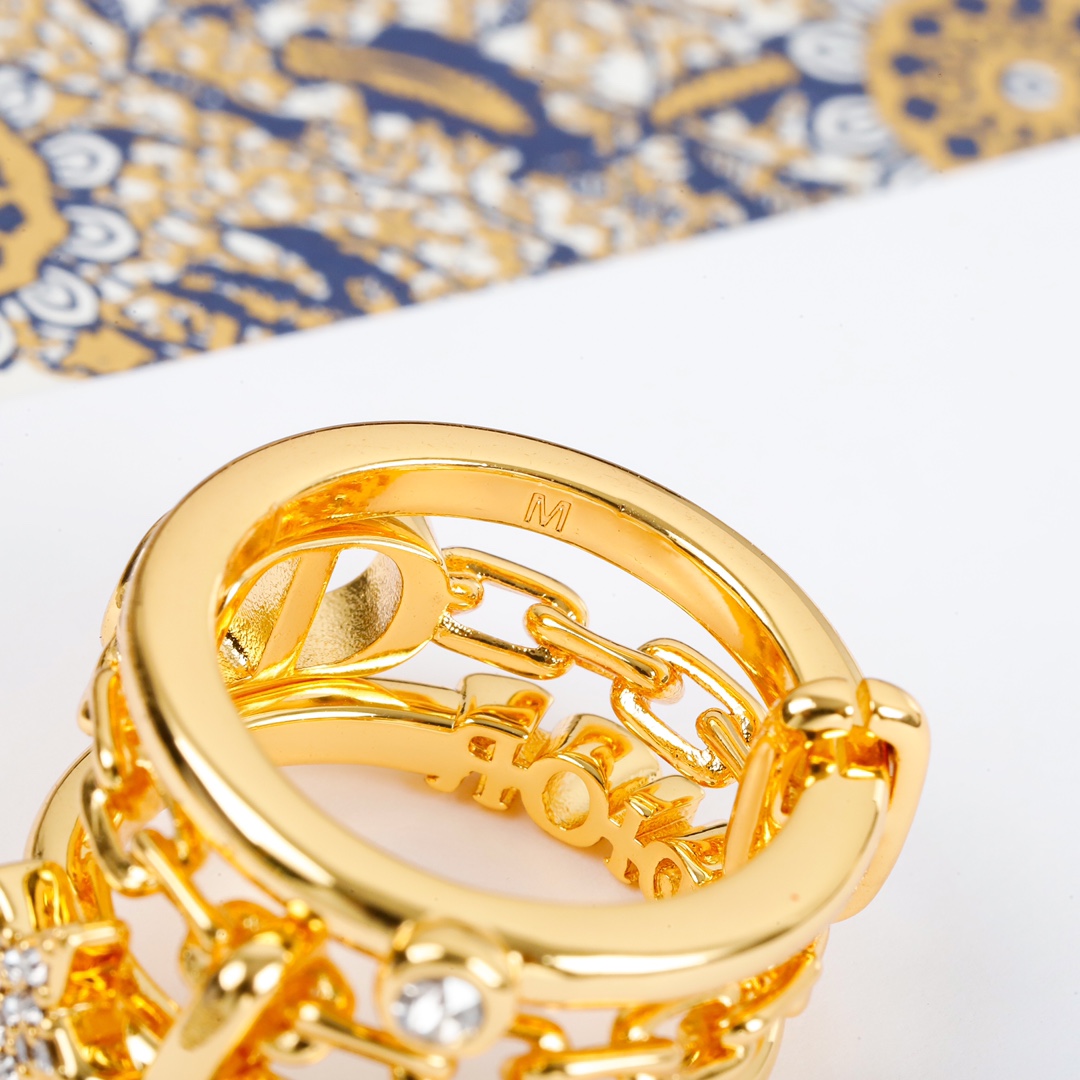 Dior 3 in 1 lucky star ring