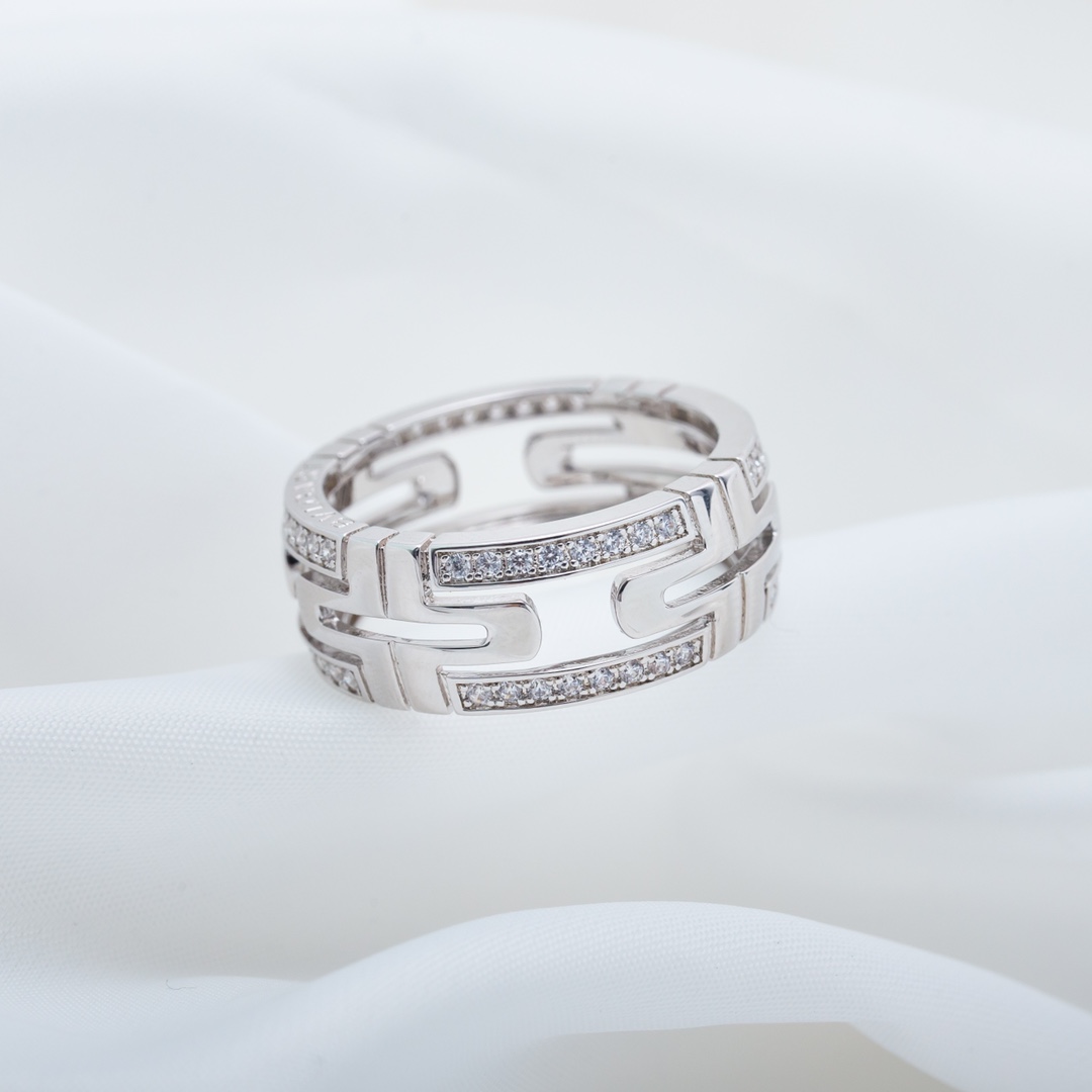 Bulgari Hollow Diamond Ring