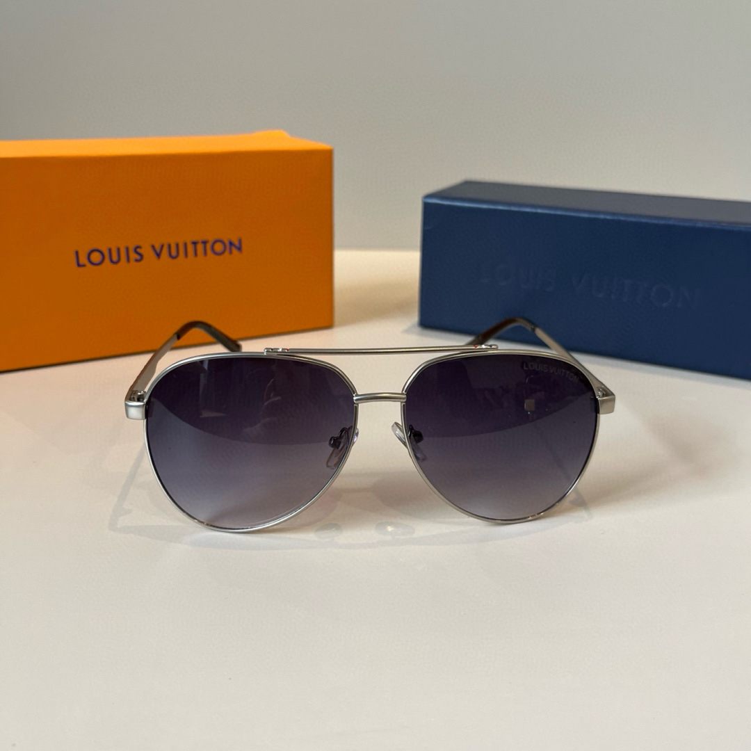 Louis Vuitton Round Frame Sunglasses