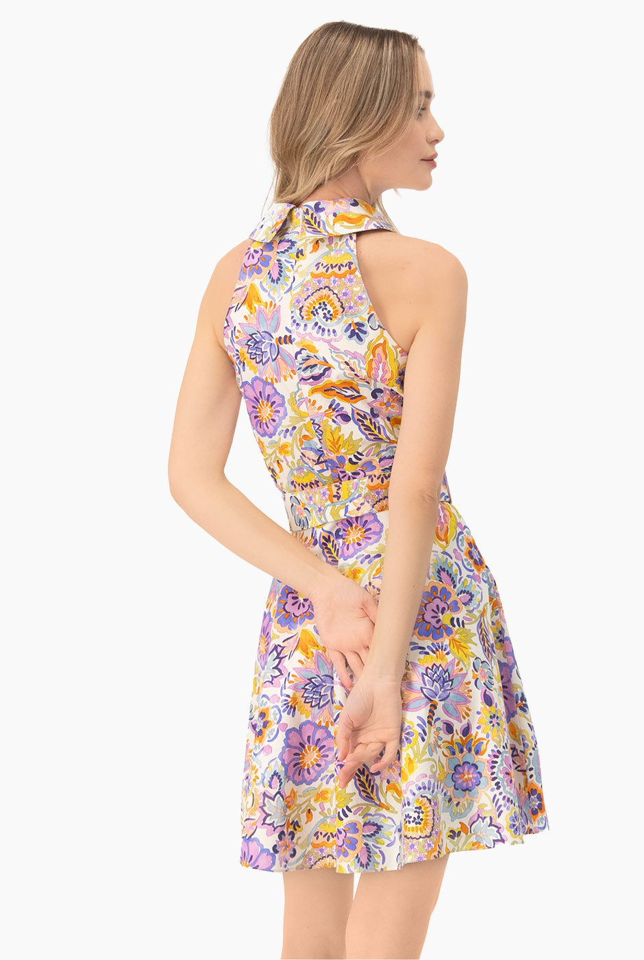 Vestido corto estampado y cinturon
