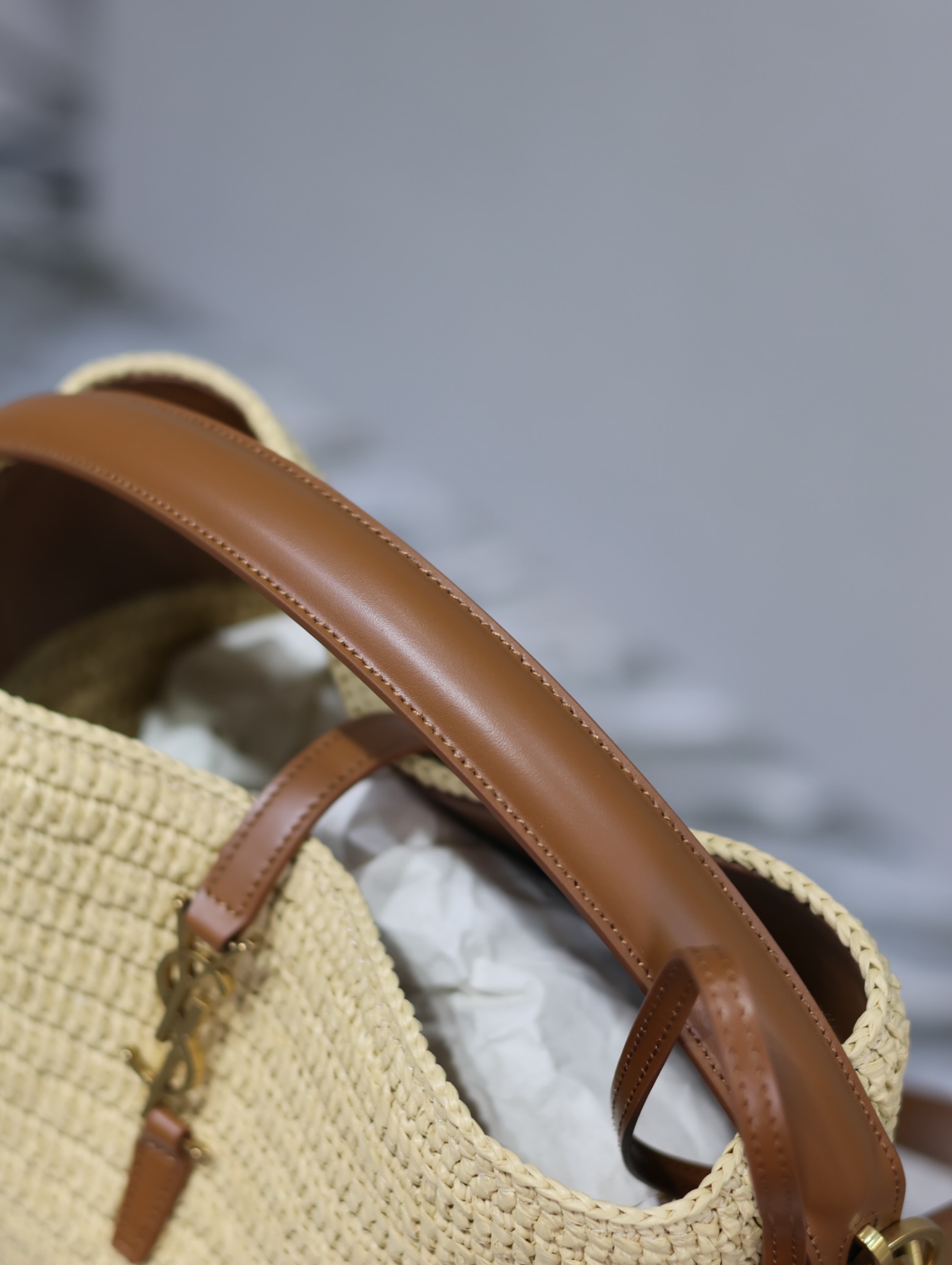 Yves Saint Laurent LE 37 woven bucket bag 742828