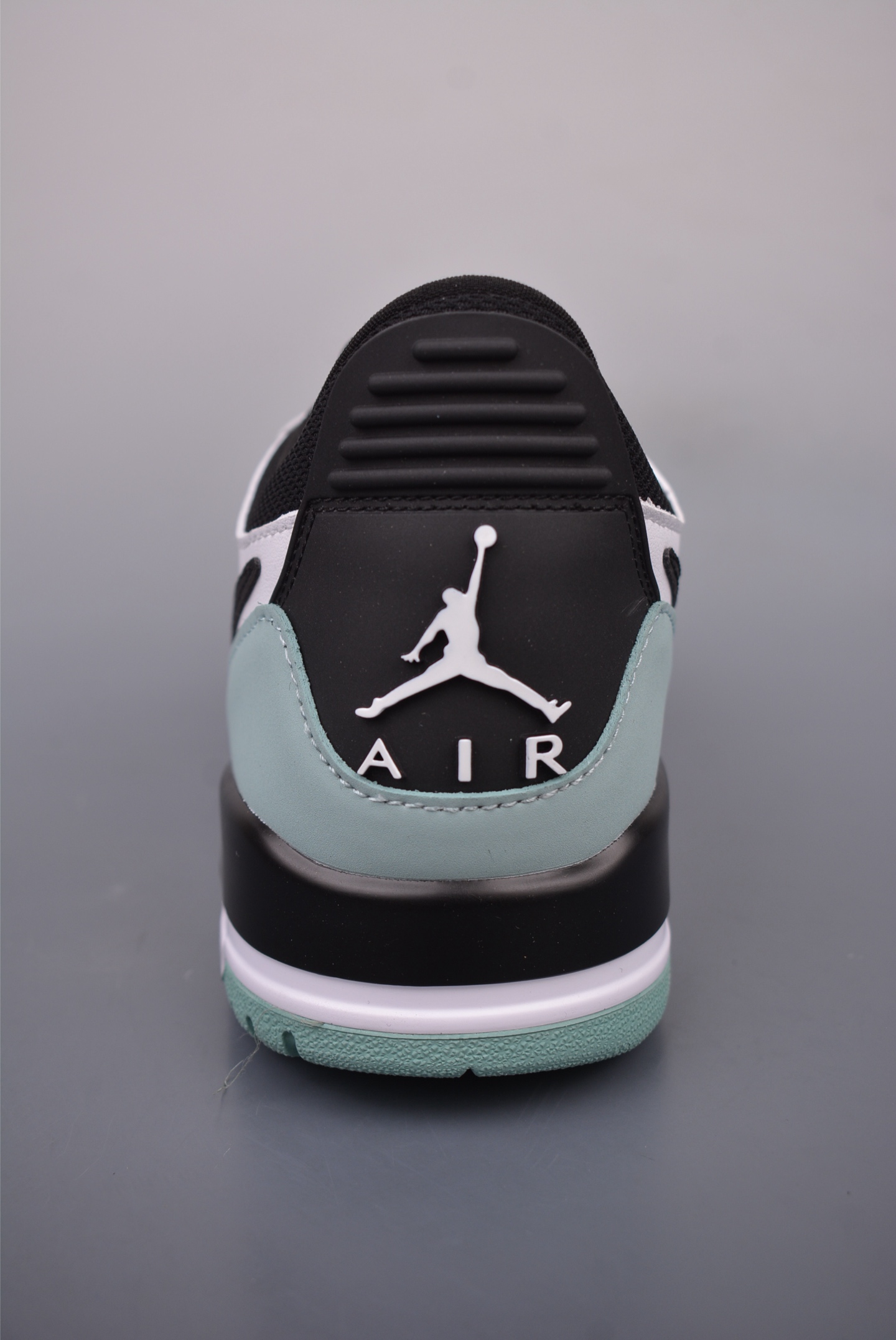 Air Jordan Legacy 312 Basketball Shoes Leather Black and White Thin Dutch Crack CD7069-109