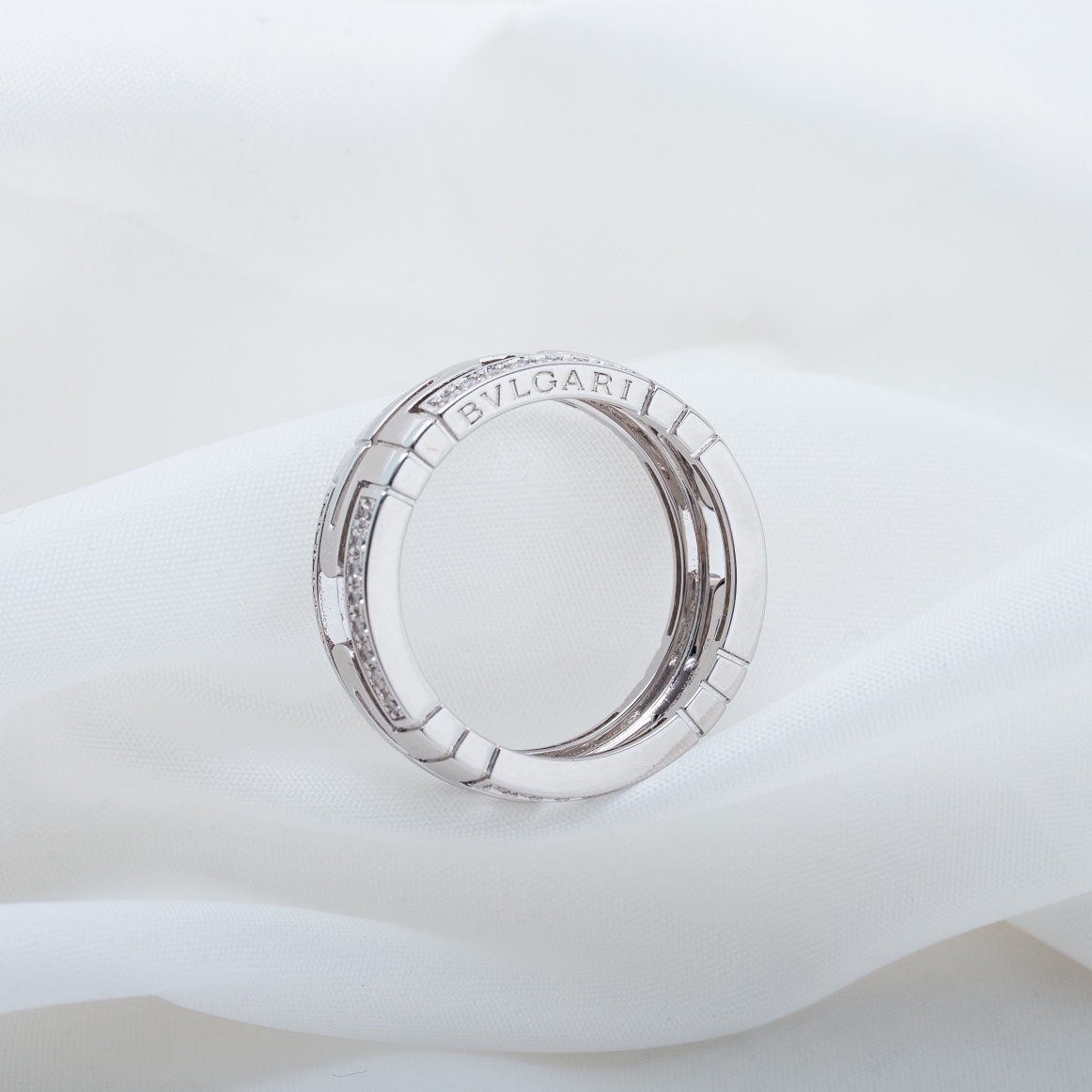 Bulgari Hollow Diamond Ring