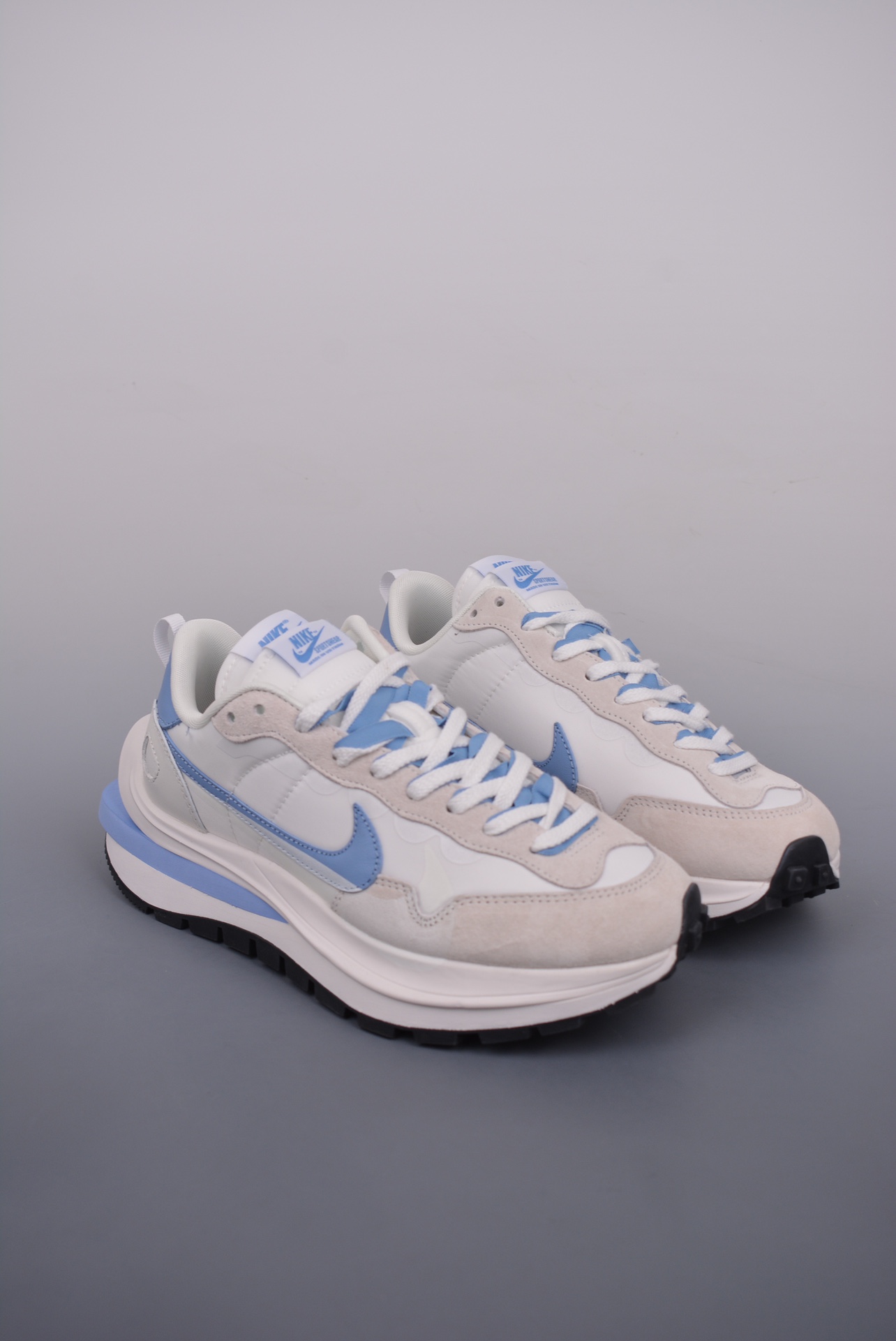 Sacai x Nike VaporWaffle 3.0 Beige University Blue DD1875-112