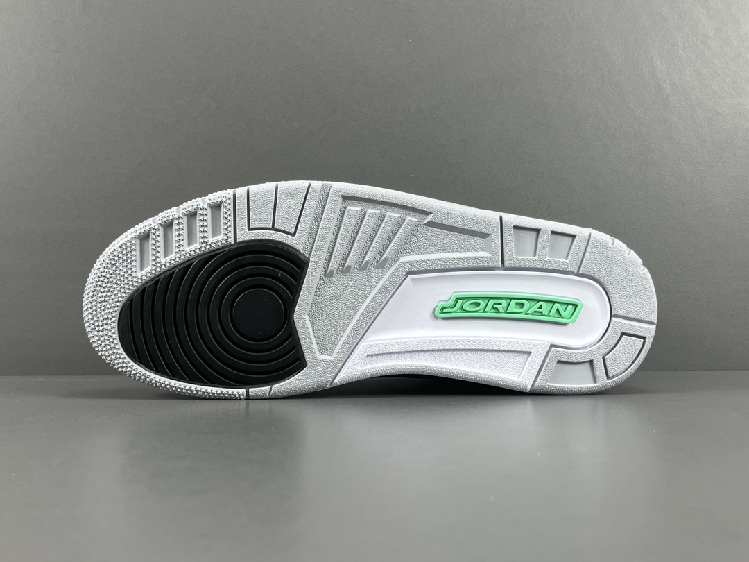 Nike Air Jordan 3 RetroGreen Glow CT8532-031