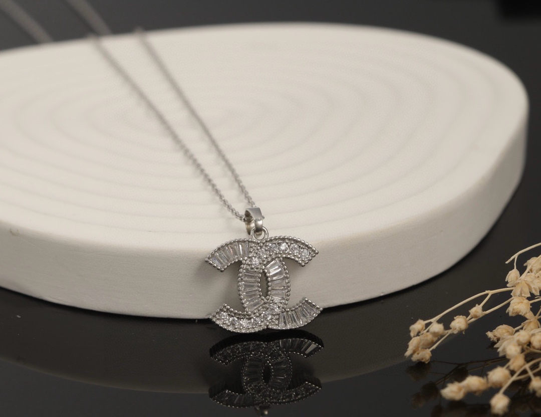 Chanel double c diamond necklace