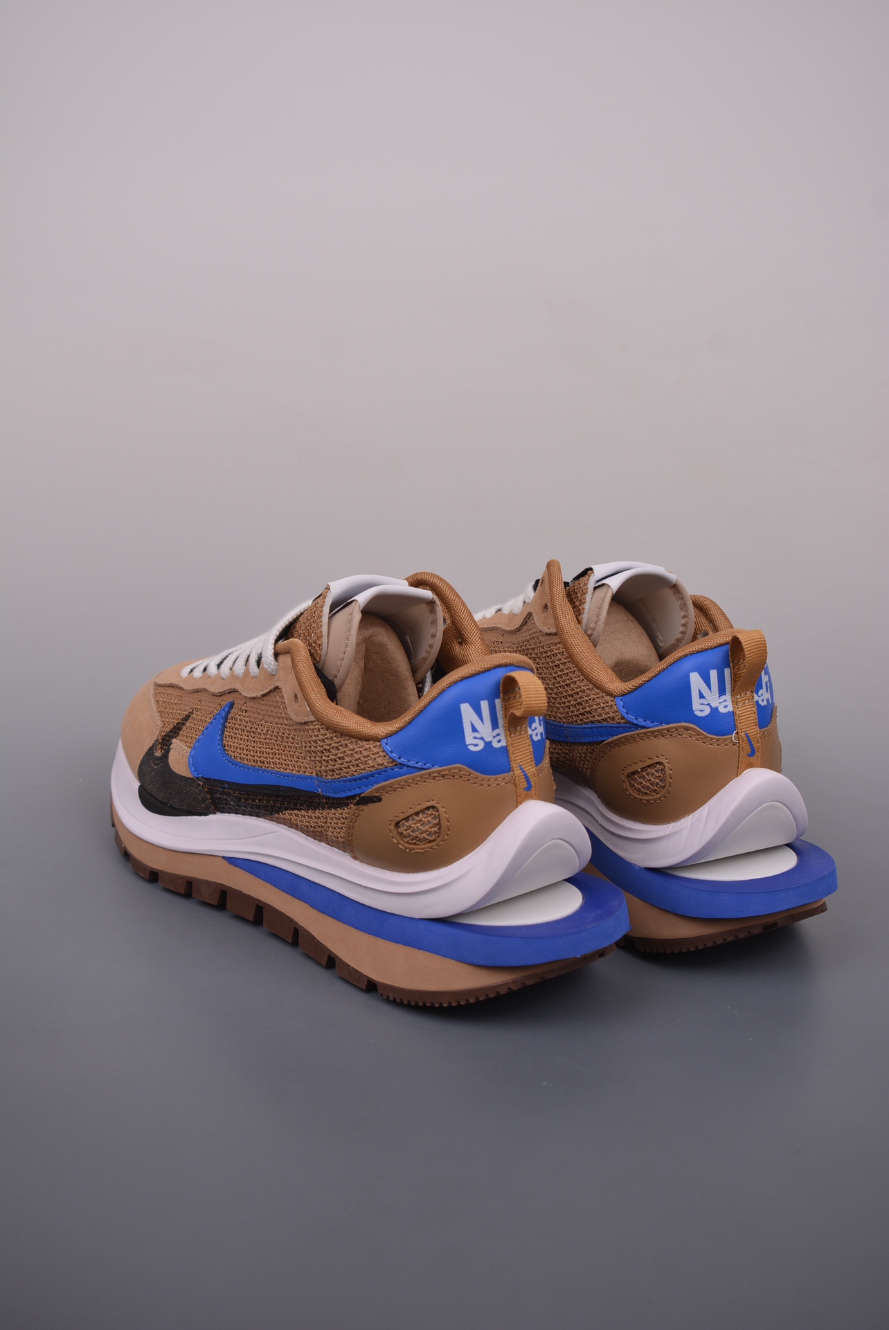 Sacai x Nike VaporWaffle 3.0 Brown lack Blue CV1363-201