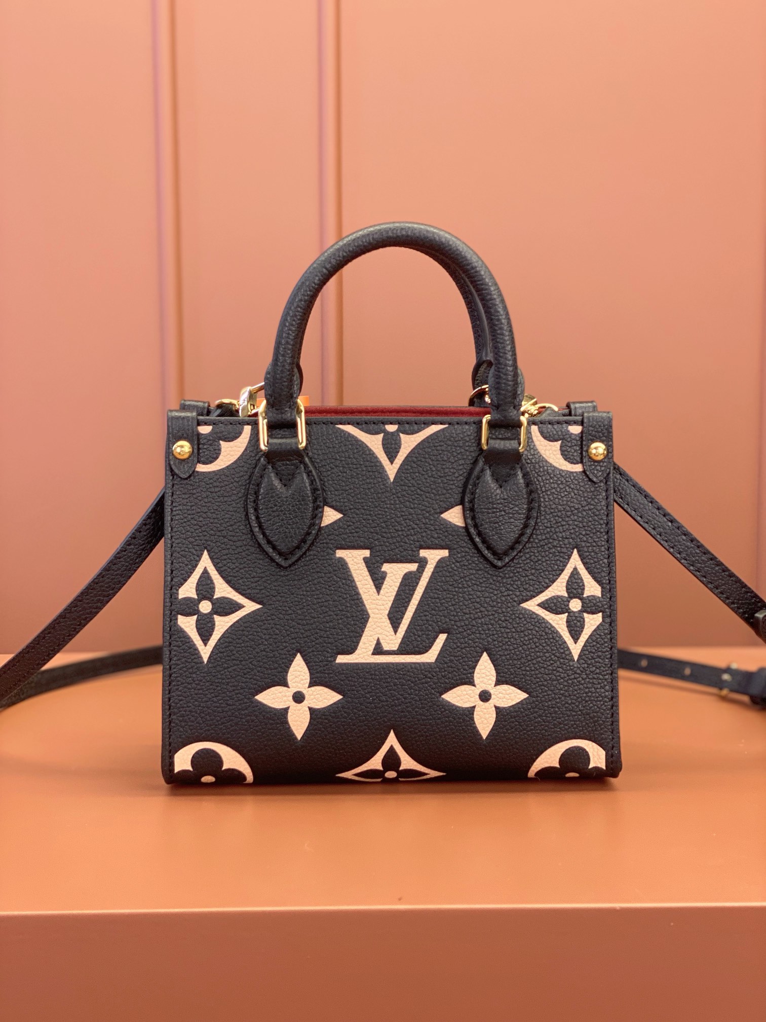 Louis Vuitton ONTHEGO BB Handbag M47053