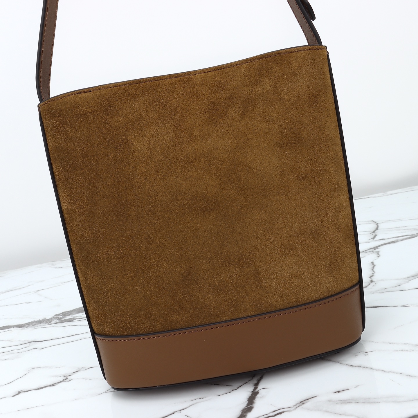 Gucci 73 small bucket bag ‎833665 CAAAV 2718