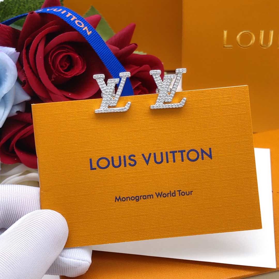 Louis Vuitton Letter Diamond Stud Earrings