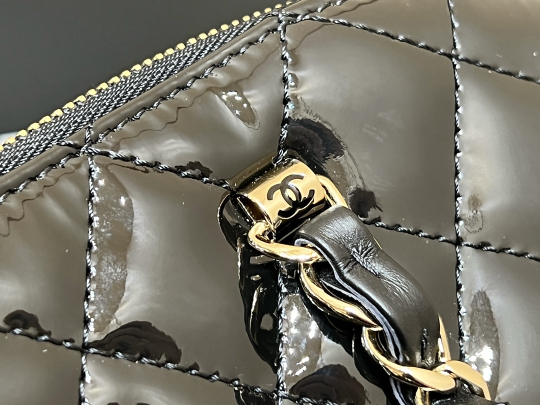 Chanel 23S Spring/Summer Collection Patent Leather Shell Bag AP3969