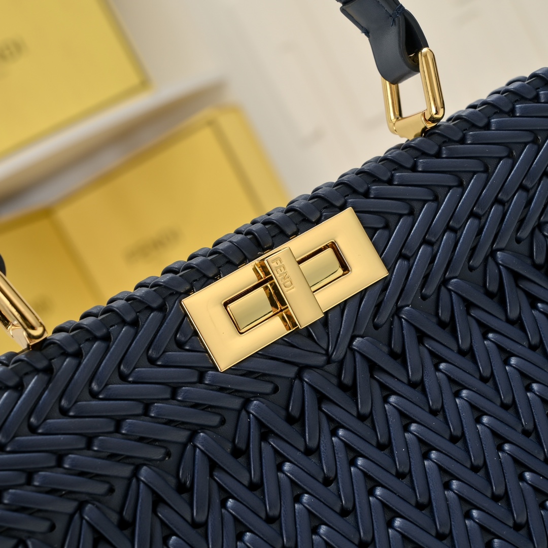 FENDI Iconic ekaboo ISeeU Large Bag 3317