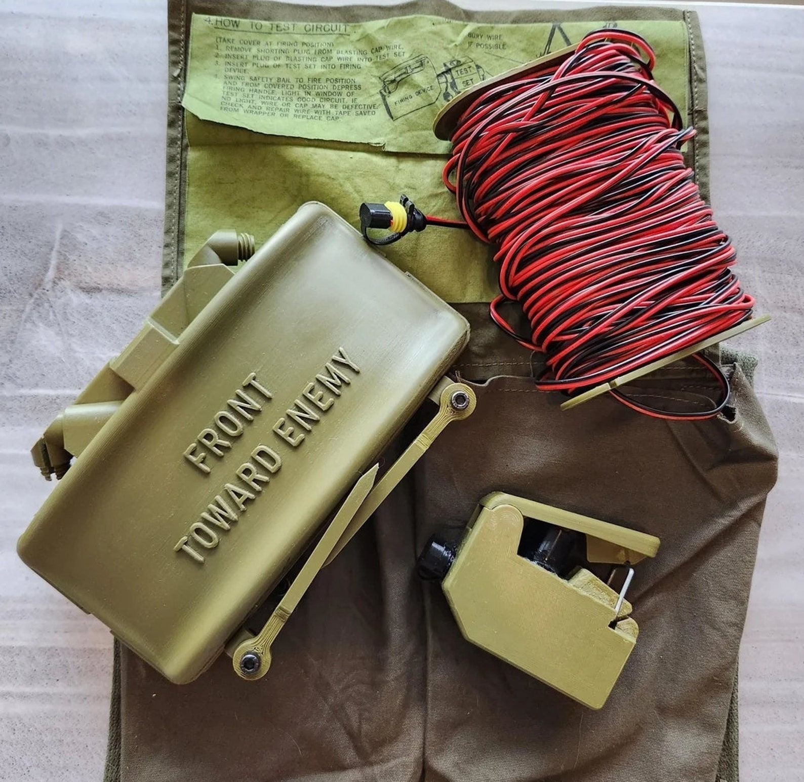 On Sale🔥Claymore Mine Replica - Perfect for Pranks and Security
