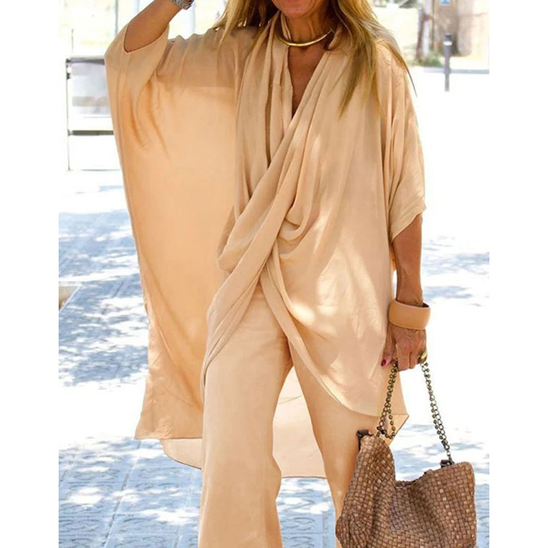 Simple casual loose V-neck cropped pants set