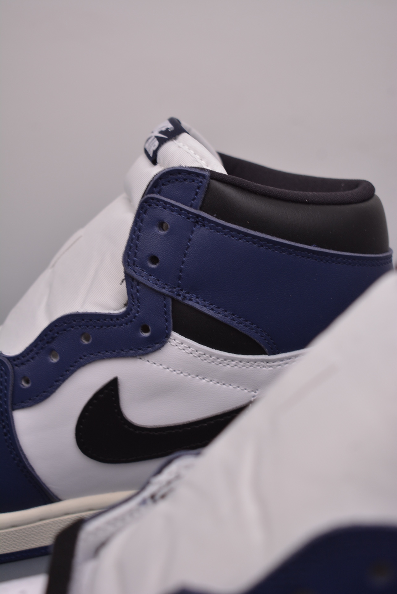 Nike Air Jordan 1 Retro High OG Midnight Navy DZ5485-401