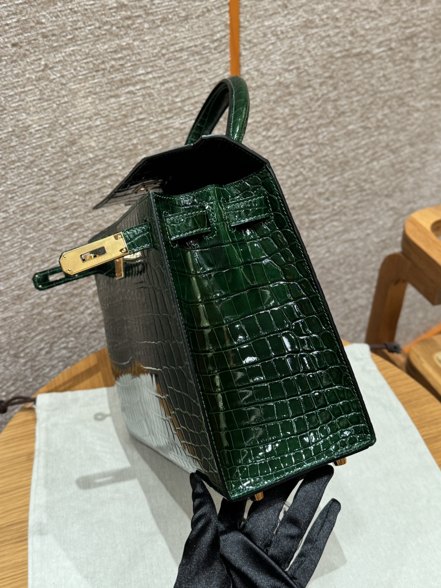 Hermès Kelly 67Vert Fonce (Handmade to order)