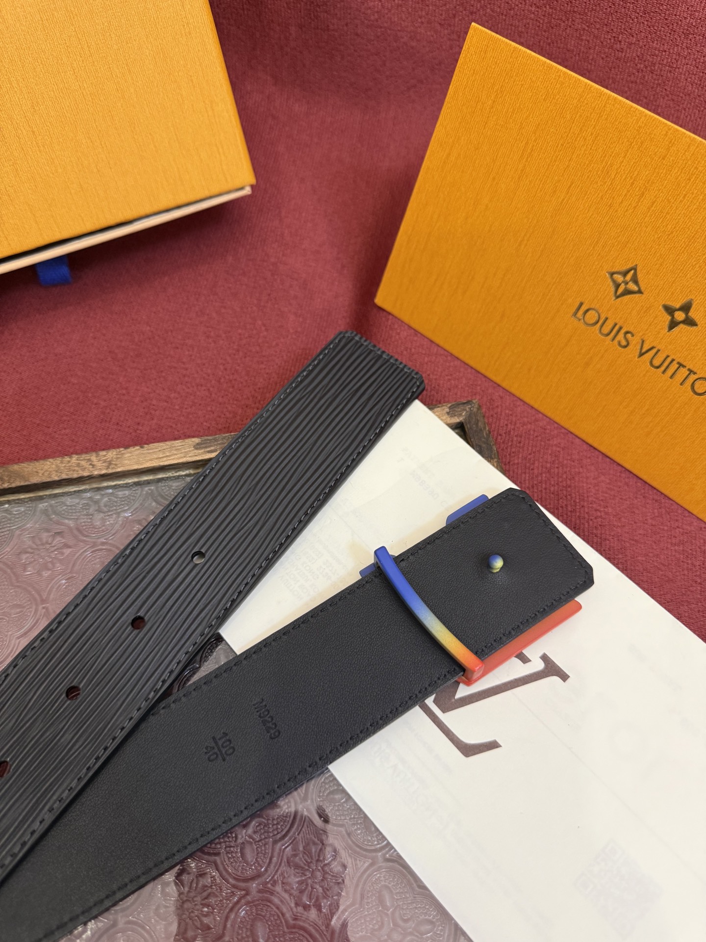 Louis Vuitton Classic Embossed Double-Sided Men's Belt 4CM Width