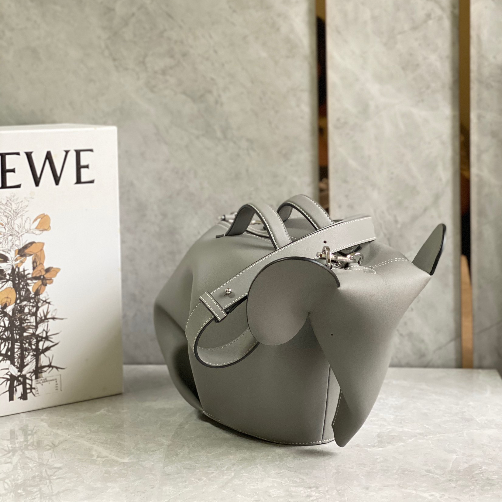 Loewe Large Elephant Bag 0537
