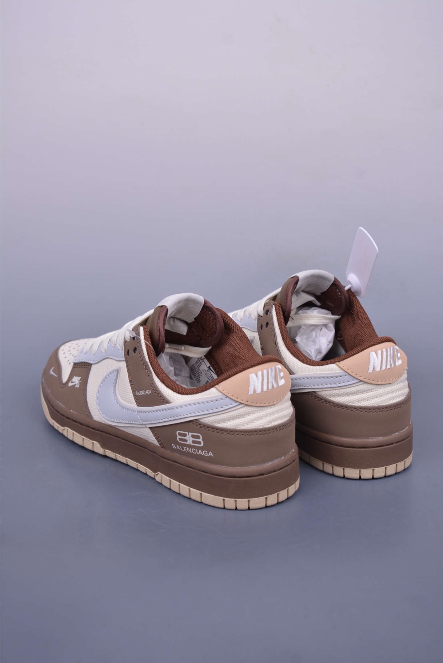 Balenciaga x Nike SB Dunk Low sneakers Coffee White XD1588-201