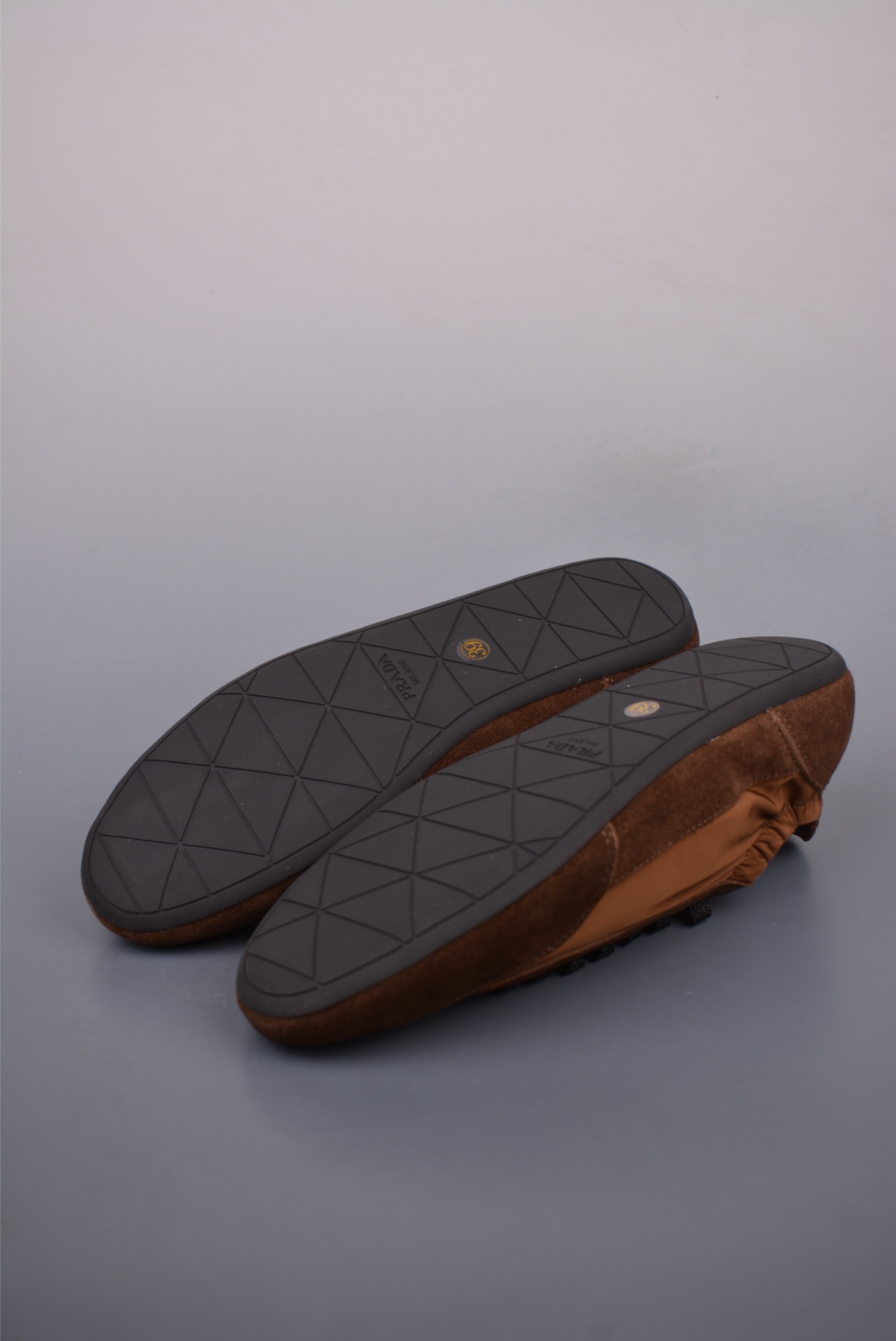 Prada SpringSummer Show Thin-soled Dexterity Shoes Dark Brown