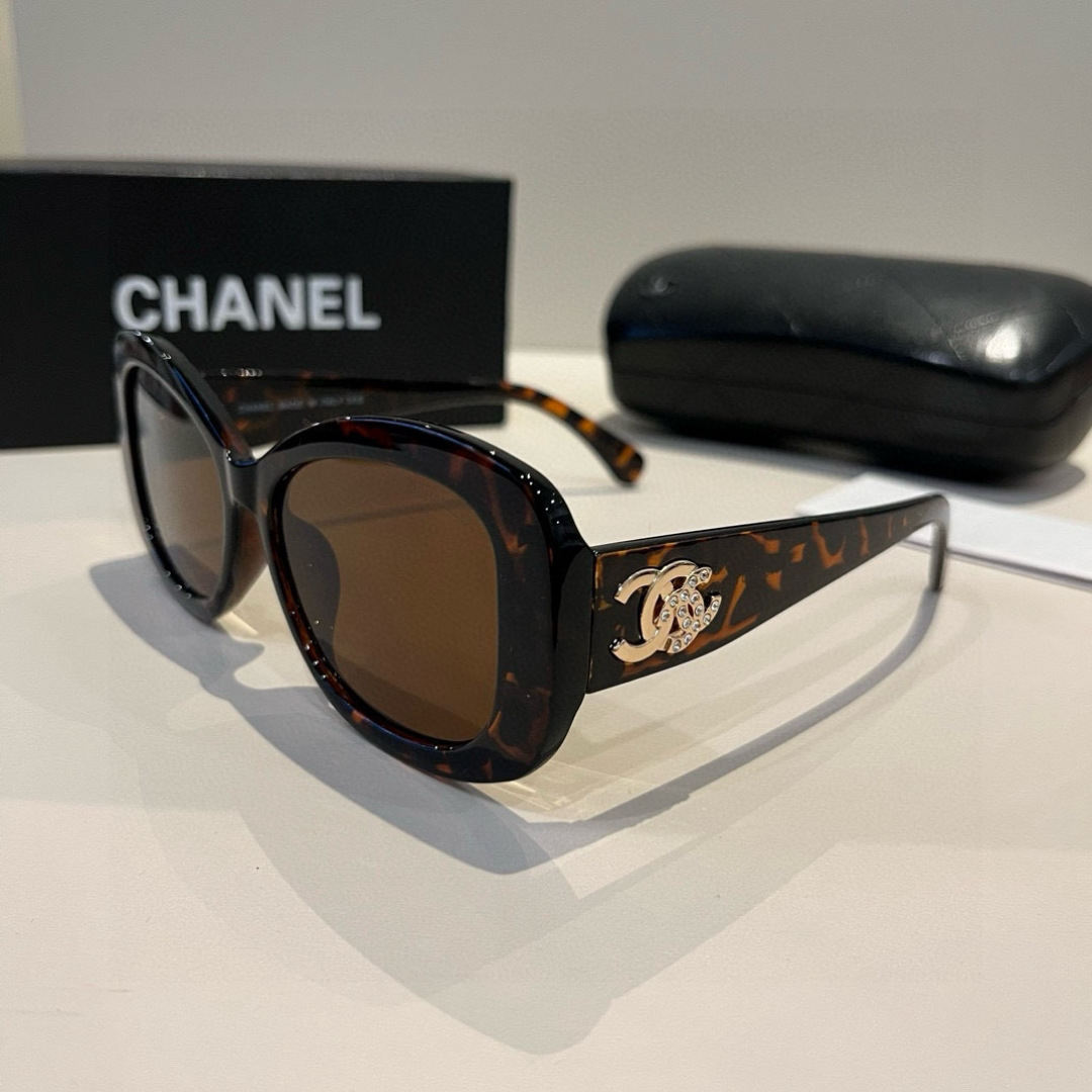 Chanel round frame sunglasses