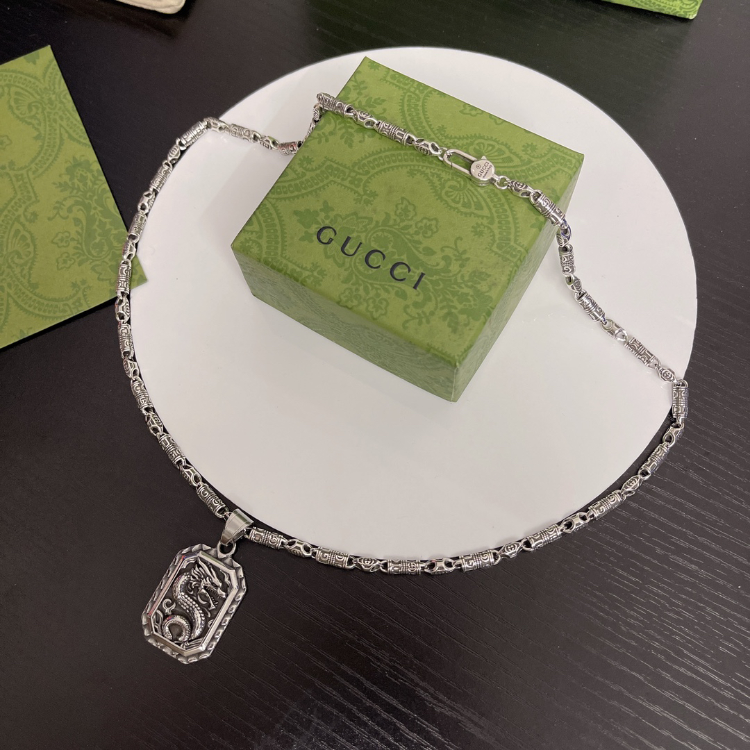 Gucci Anger Forest Series Dragon Amulet Vintage Necklace