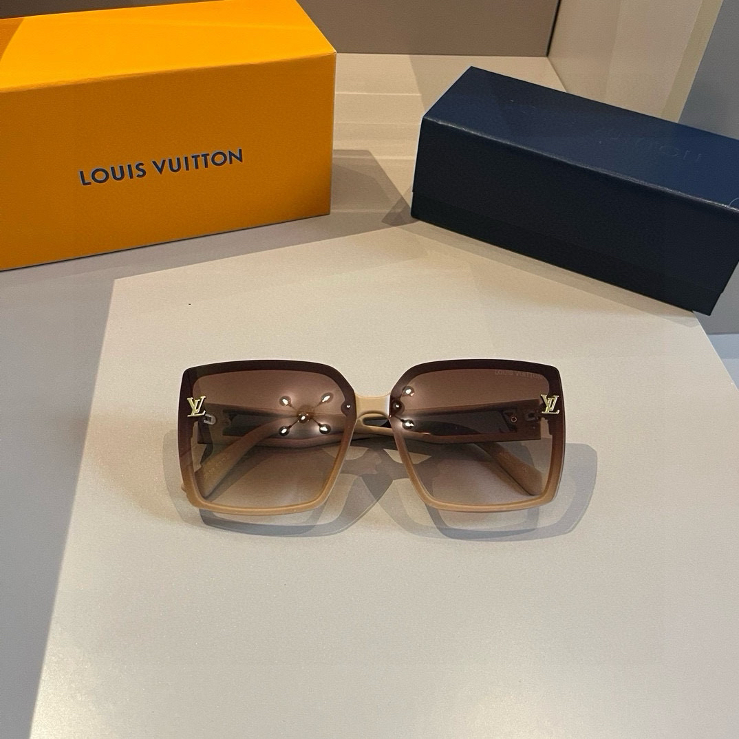Louis Vuitton square-frame sunglasses