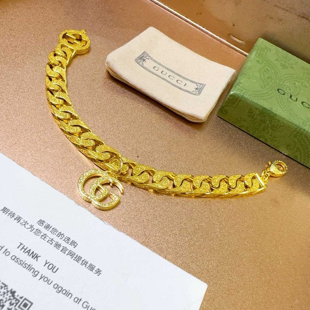 Gucci GG flat chain gold bracelet