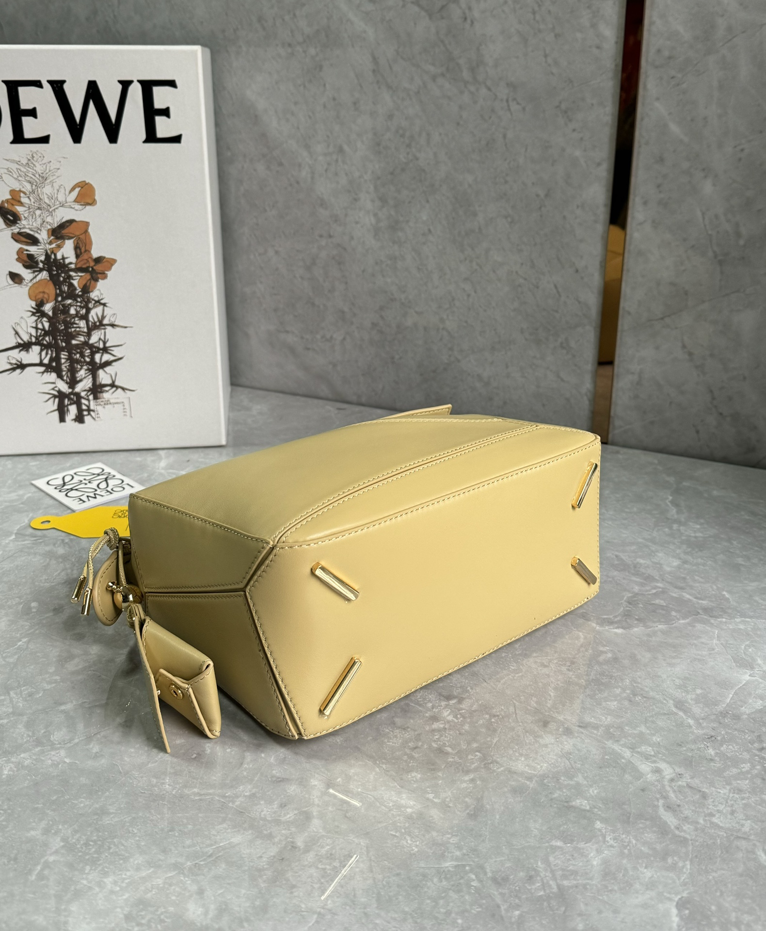 Loewe 10th Anniversary Bag 0189