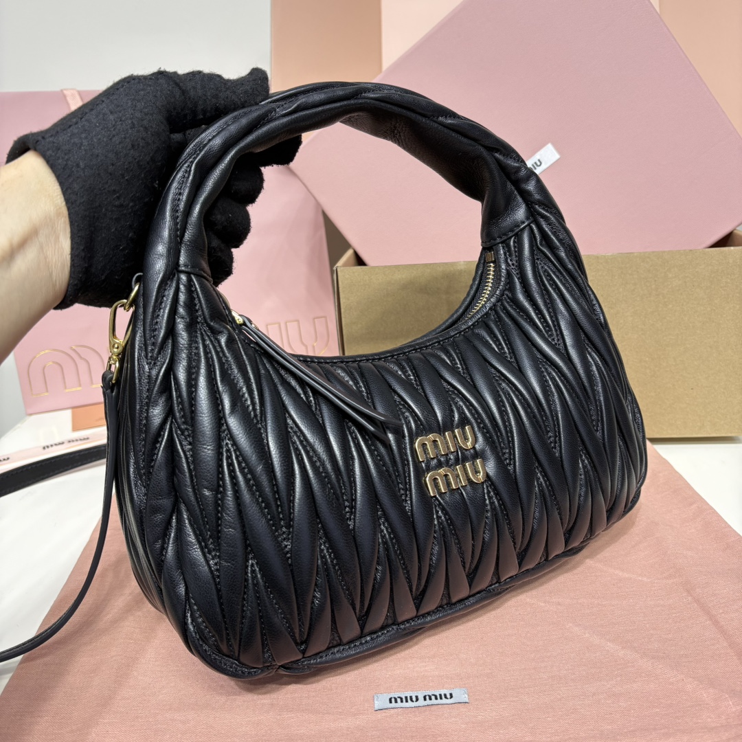 Miu Miu Wander Medium Handbag 5BC153