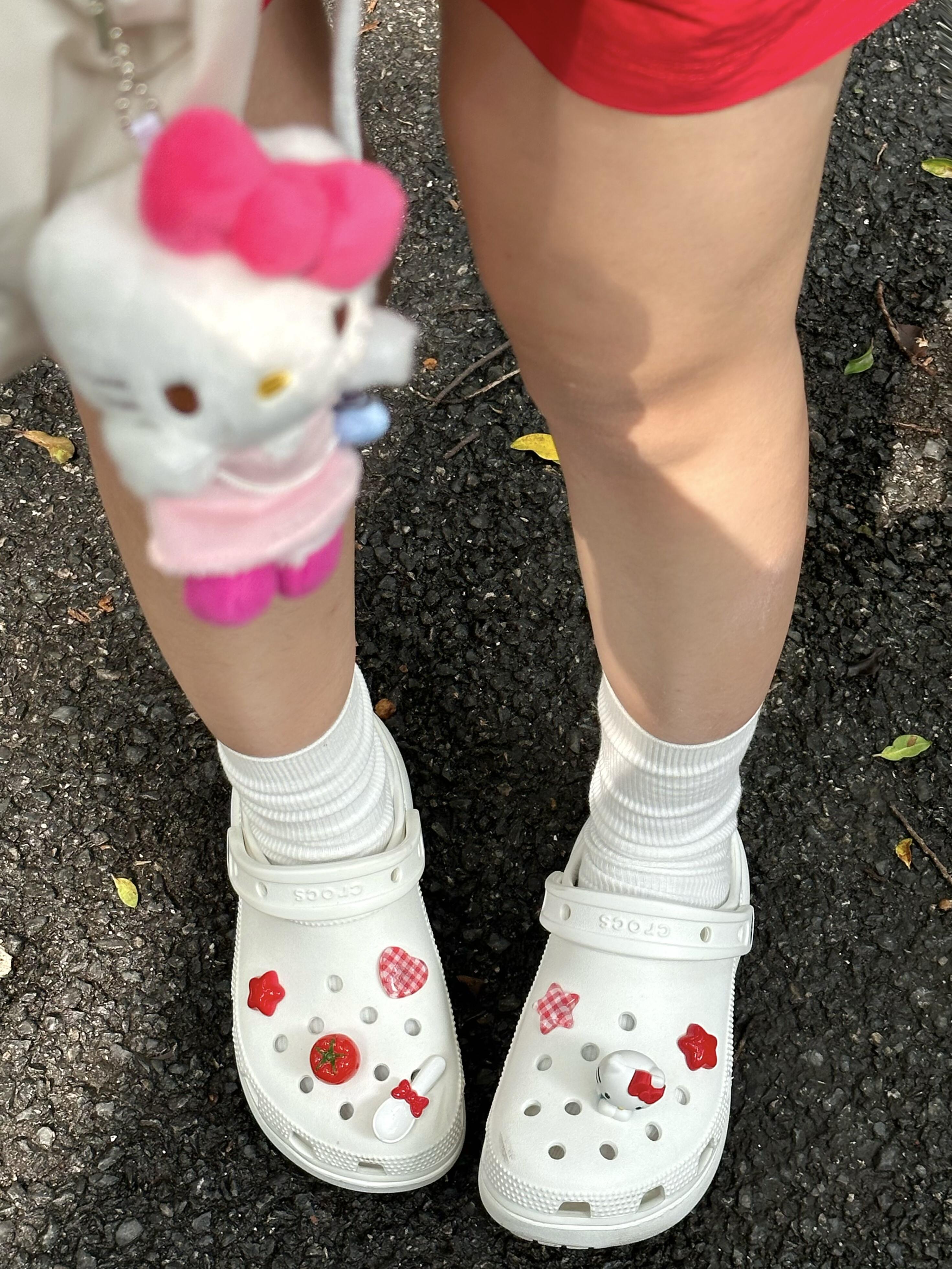 Hellokitty Charms Cute Pack Pins Shoe Decoration Croc Accessories for Croc Bags Clogs Slides