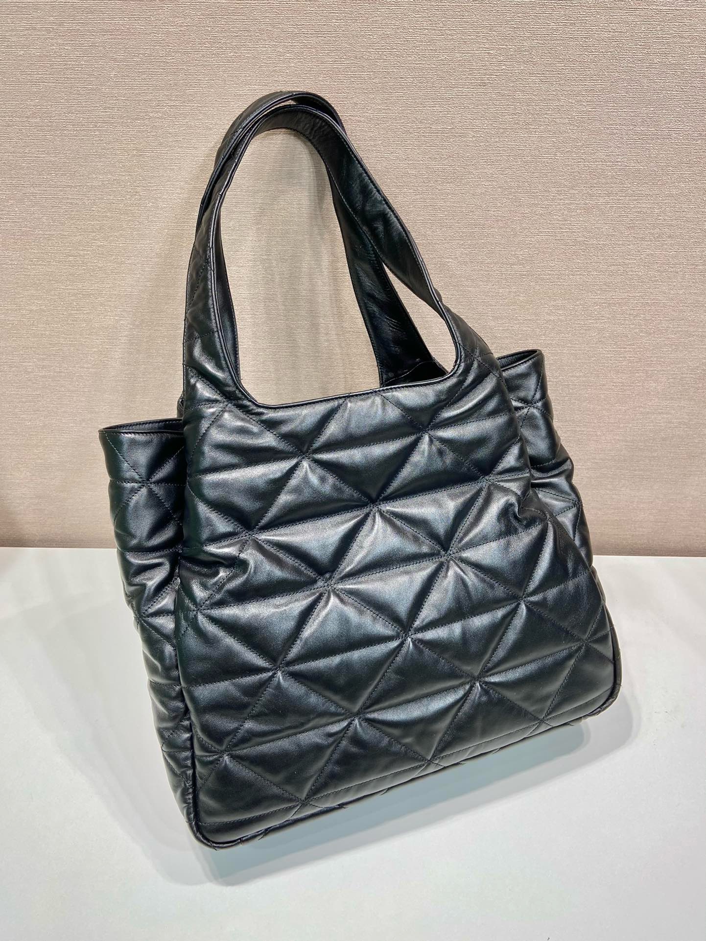 Prada Shopping Bag 1BG449