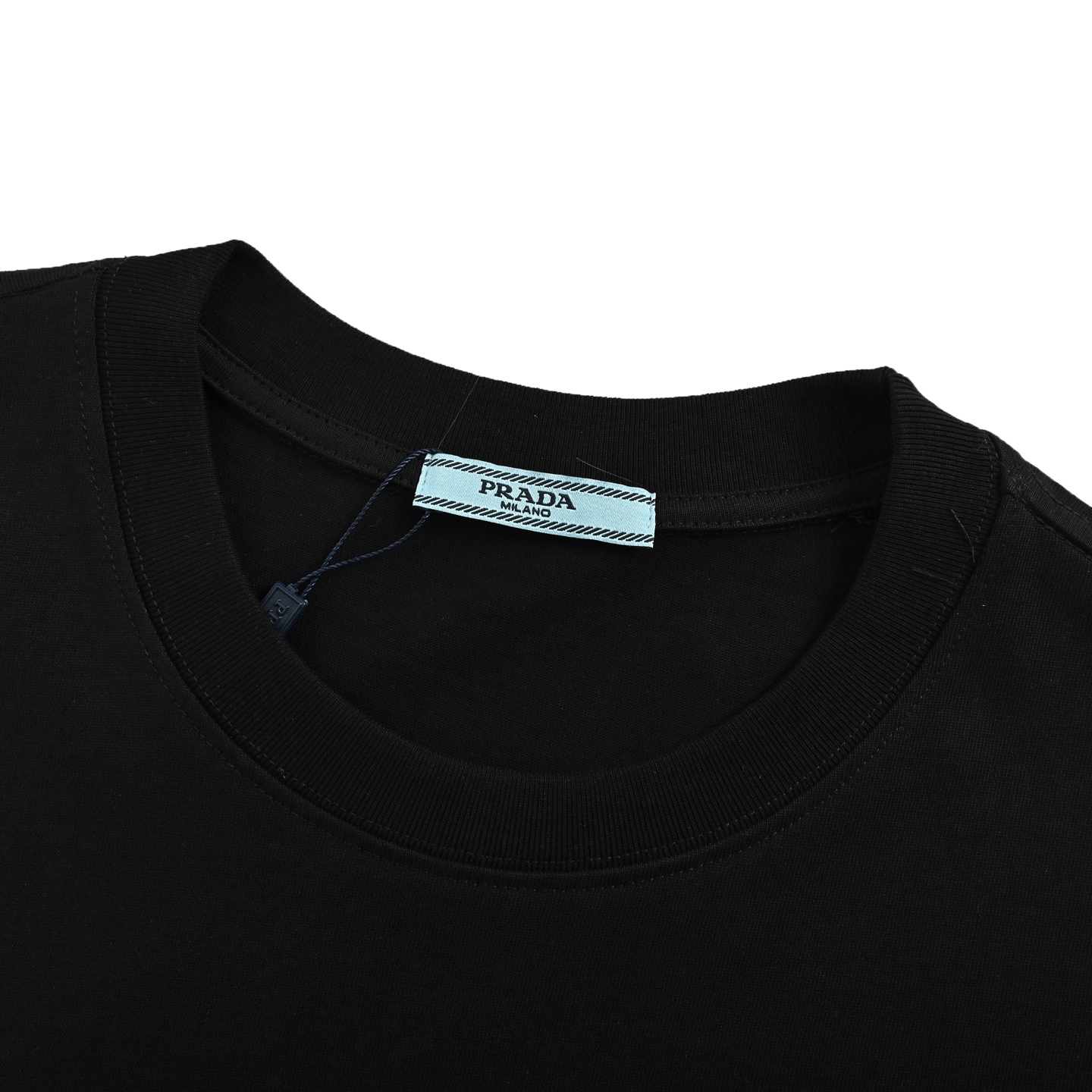 Prada 25ss triangle leather patch pocket short sleeve