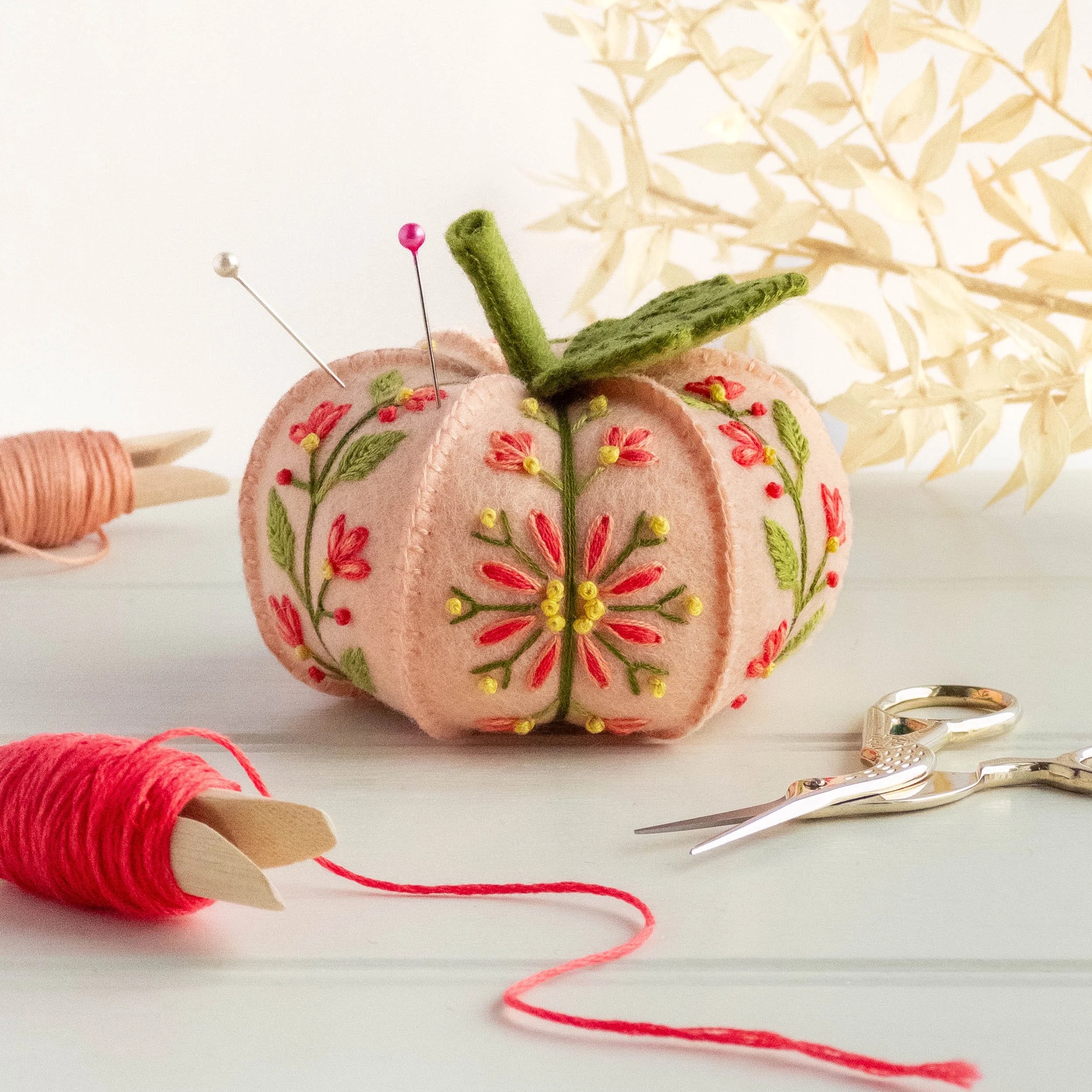 🔥LAST DAY 50% OFF🔥DIY Pumpkin Embroidered Felt Ornament Kit