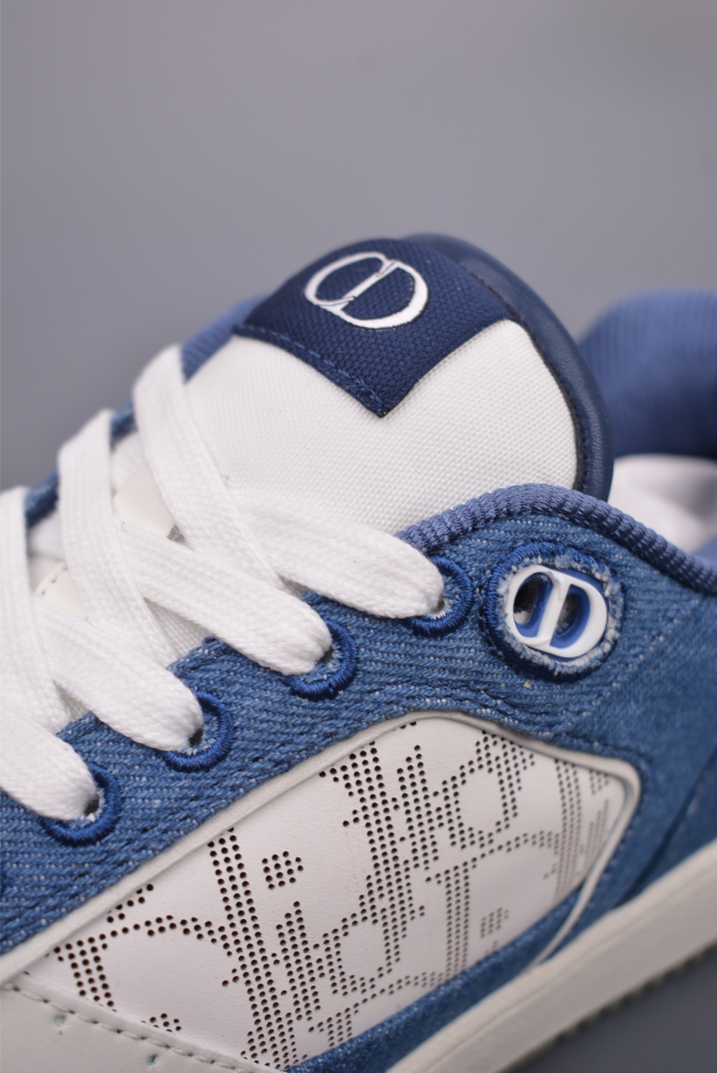 Dior B27 Oblique Galaxy Low Top Sneakers Blue and White 3SN272ZAC_H580