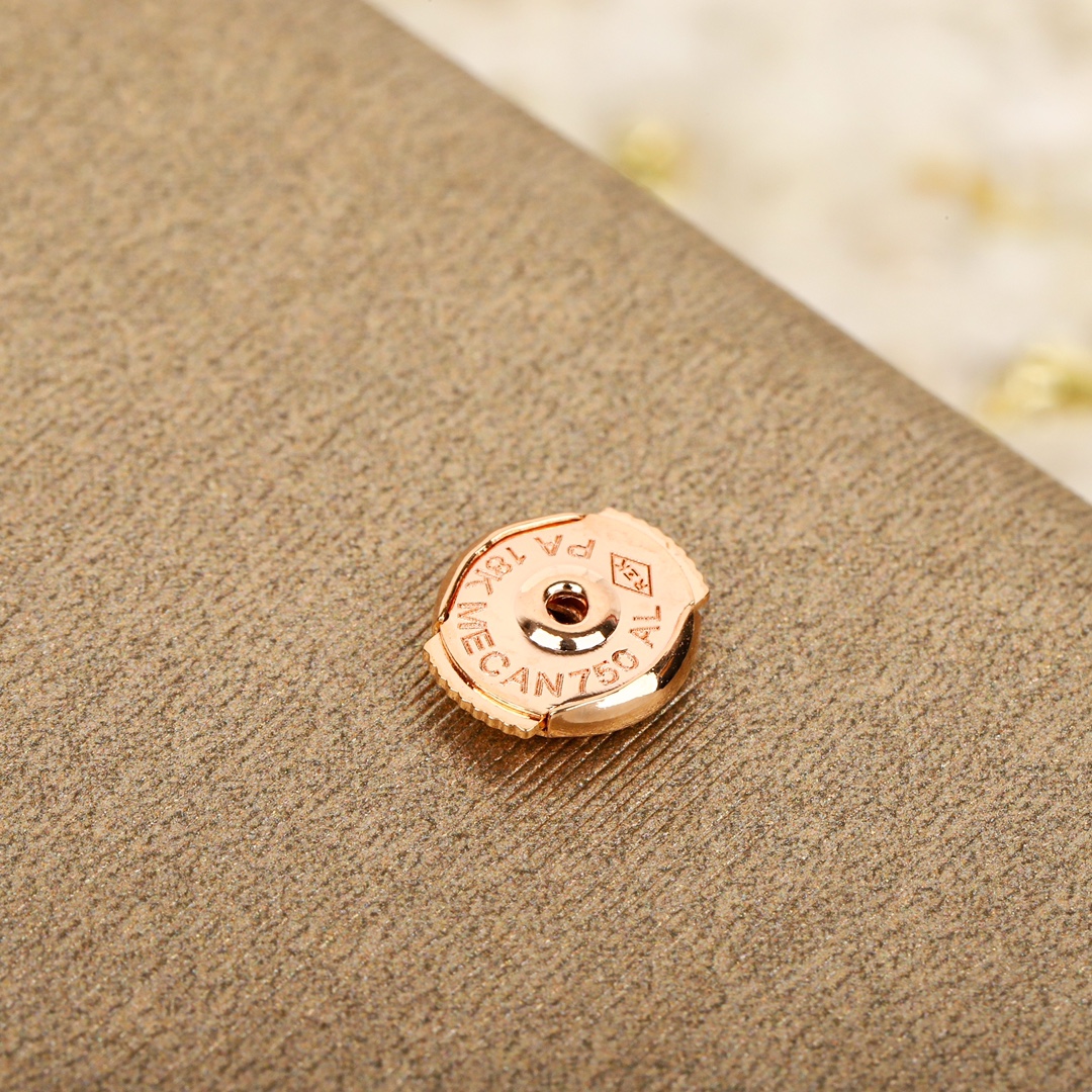 Bulgari fan-shaped earrings