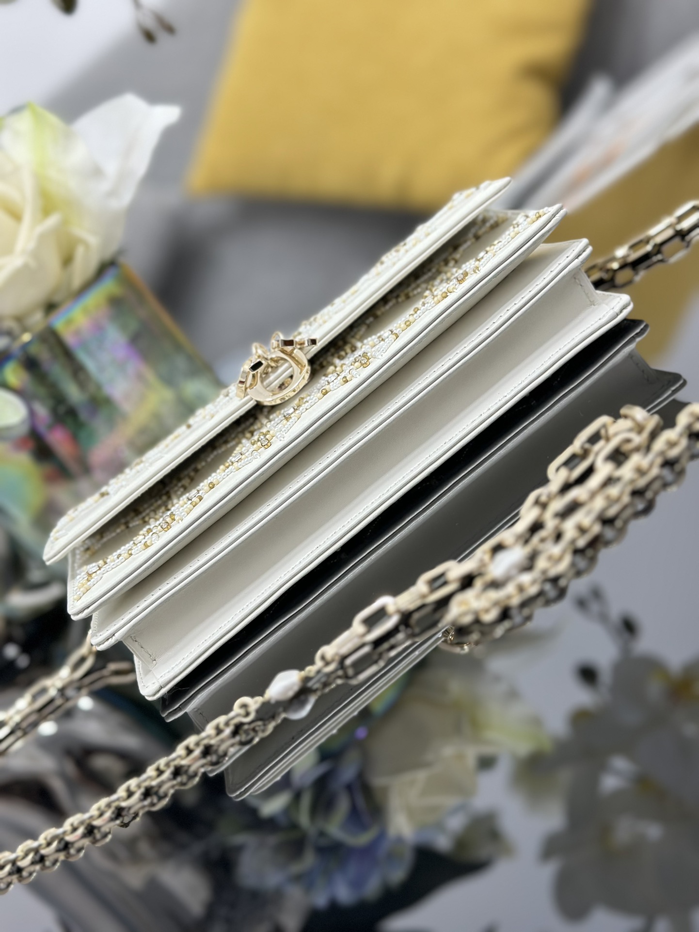 Dior Embroidered Gold Beads Chain Bag M0997