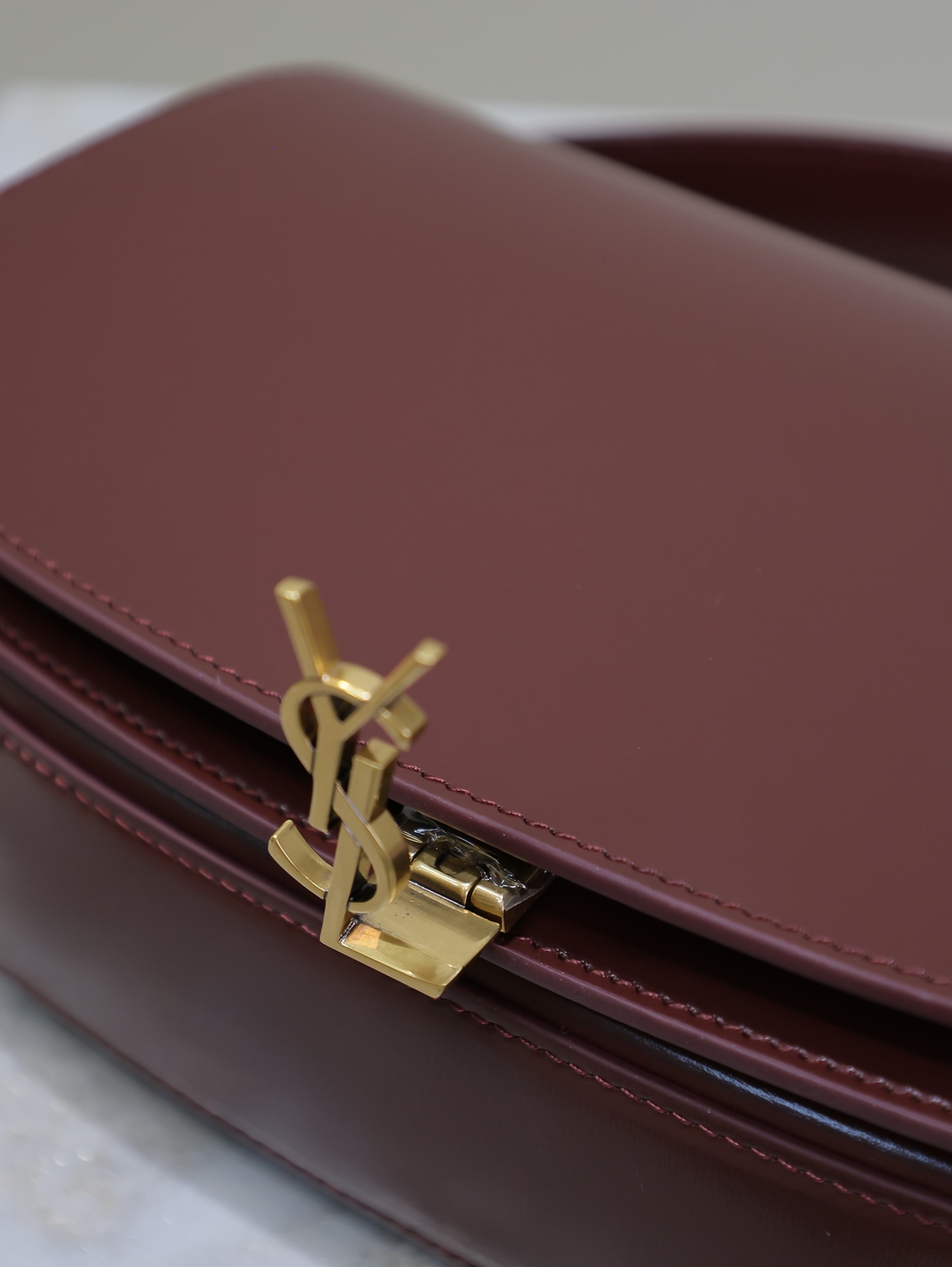 Yves Saint Laurent VOLTAIRE Handbag Crossbody Bag 787671