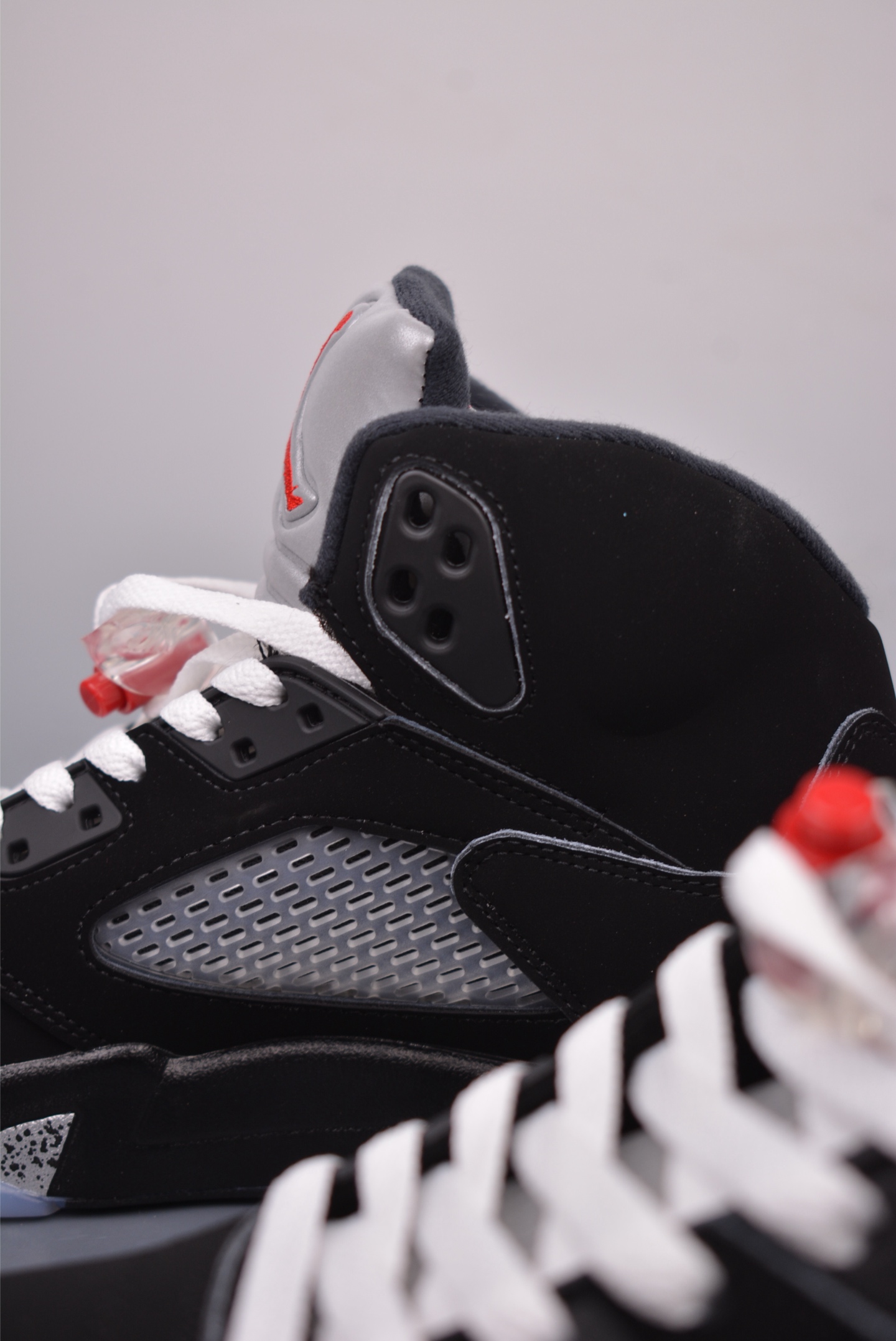 Nike Air Jordan 5 Retro SP Dawn Black Metallic Silver HF3975-001